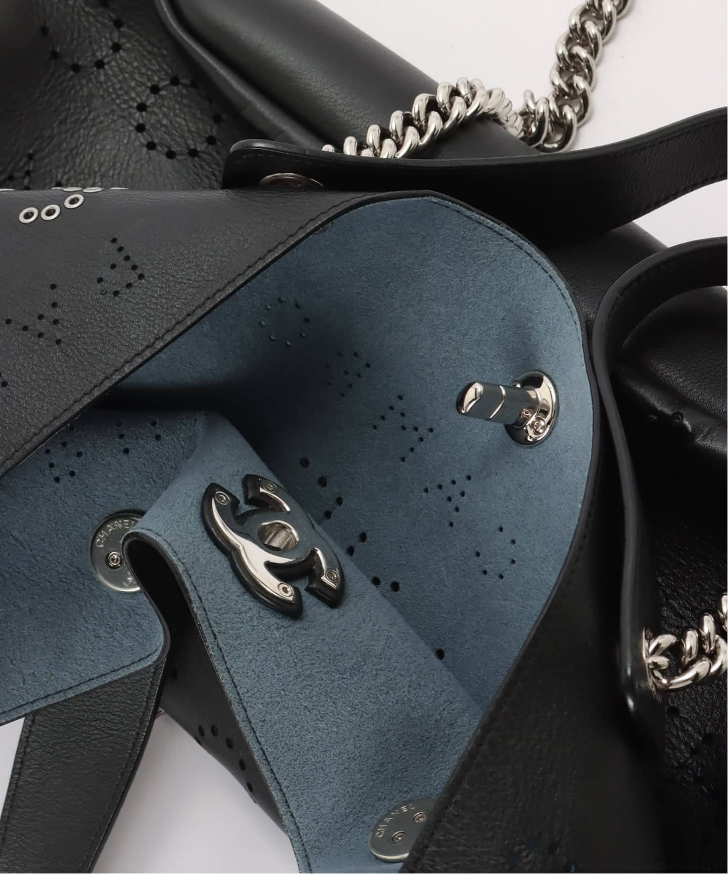 シャネル CC デリバリー 2WAY ロゴ入りハンドル ハンドバック 要修理 CHANEL/シャネル】パンチング 2wayハンドバッグ（ハンドバッグ