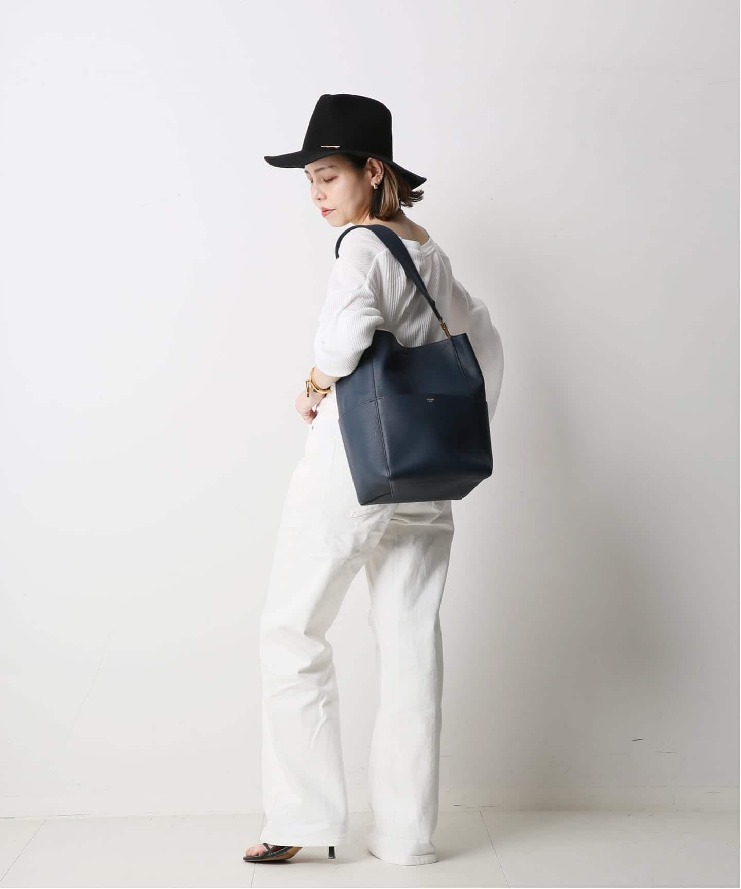 CELINE/セリーヌ】Sangle bucket（ショルダーバッグ）｜DECOUVERTE