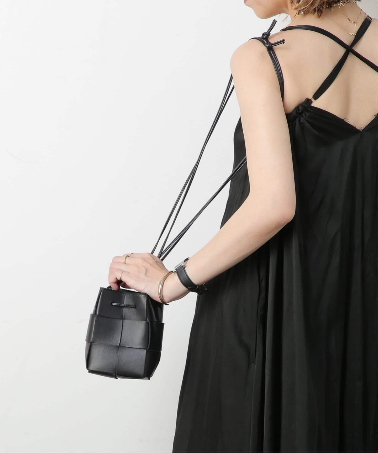 BOTTEGA VENETA ミニ ショルダーバッグ ブラック BOTTEGA VENETA/ボッテガ ヴェネタ】Cassette ミニショルダーバッグ