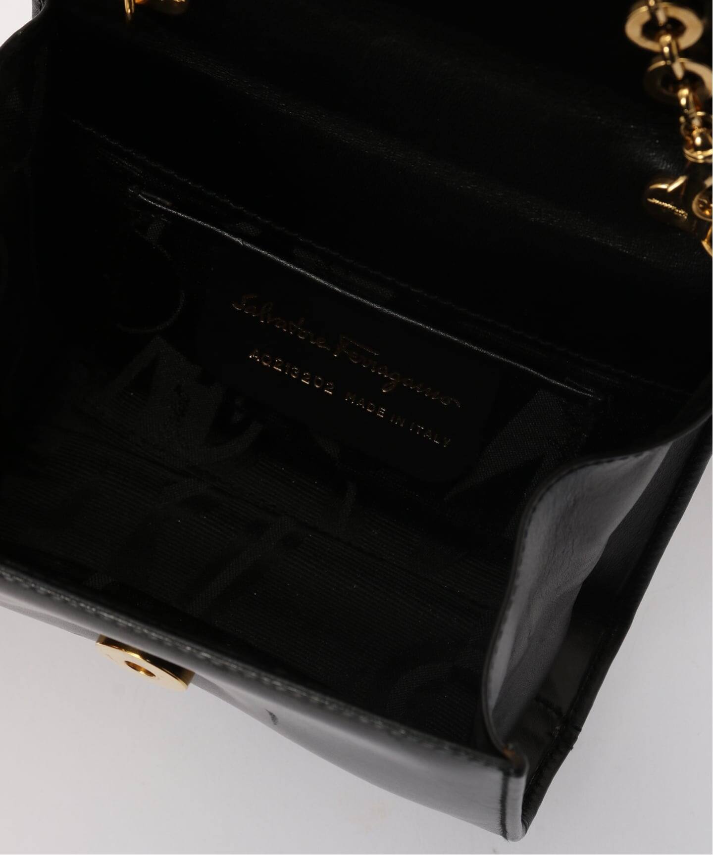 VINTAGE FERRAGAMO/フェラガモ】 Vara ミニチェーンショルダーバッグ