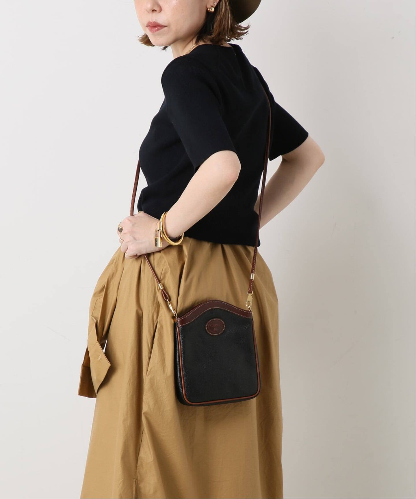 グッチプラス　GUCCI PLUS 希少　巾着　ショルダーバッグ VINTAGE GUCCI Plus/グッチ プラス】ミニショルダーバッグ（ショルダー