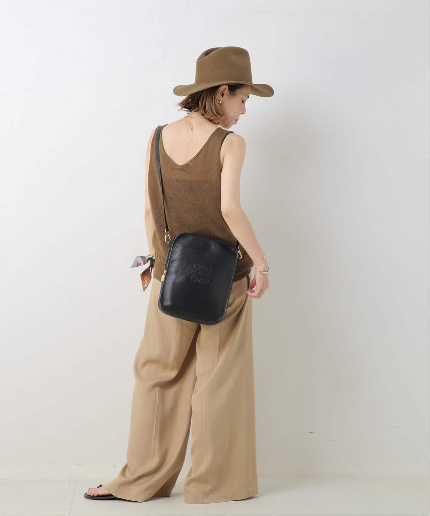 LOEWE ロエベ ショルダーバッグ 本革　ラムレザー　正規品　ヴィンテージ VINTAGE LOEWE/ロエベ】ショルダーバッグ anagram（ショルダーバッグ
