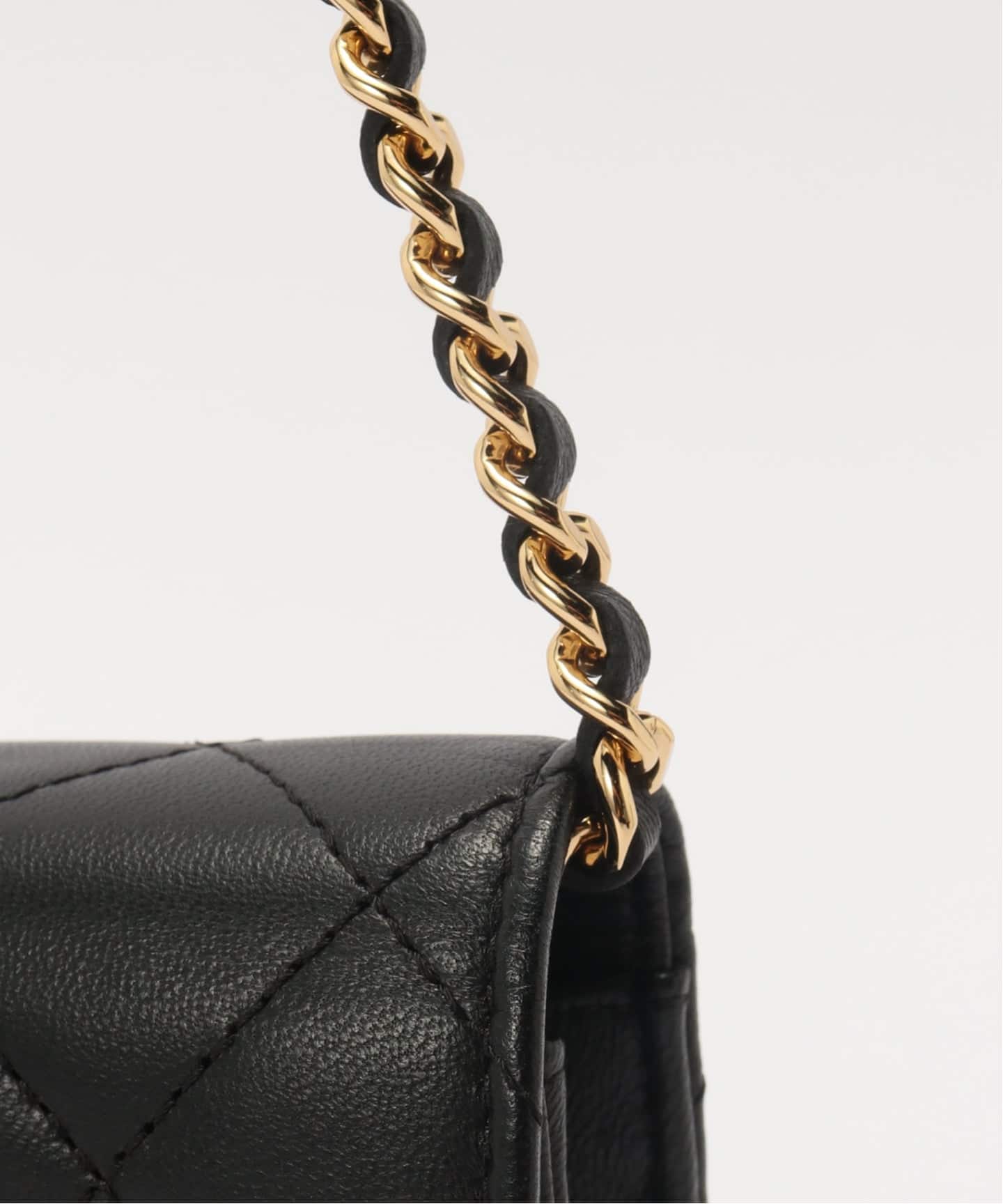 CHANEL/シャネル】 Matelasse chain wallet（ショルダーバッグ
