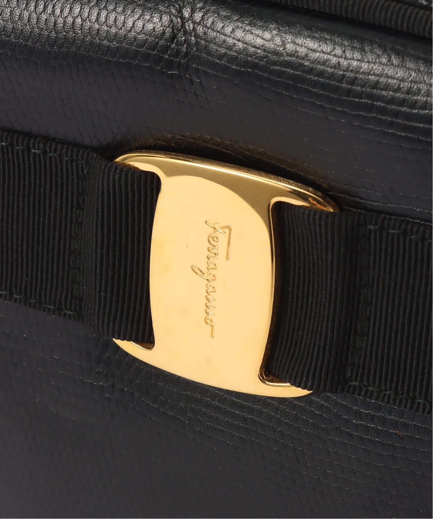 VINTAGE FERRAGAMO/フェラガモ】ショルダーバッグ vara lizard