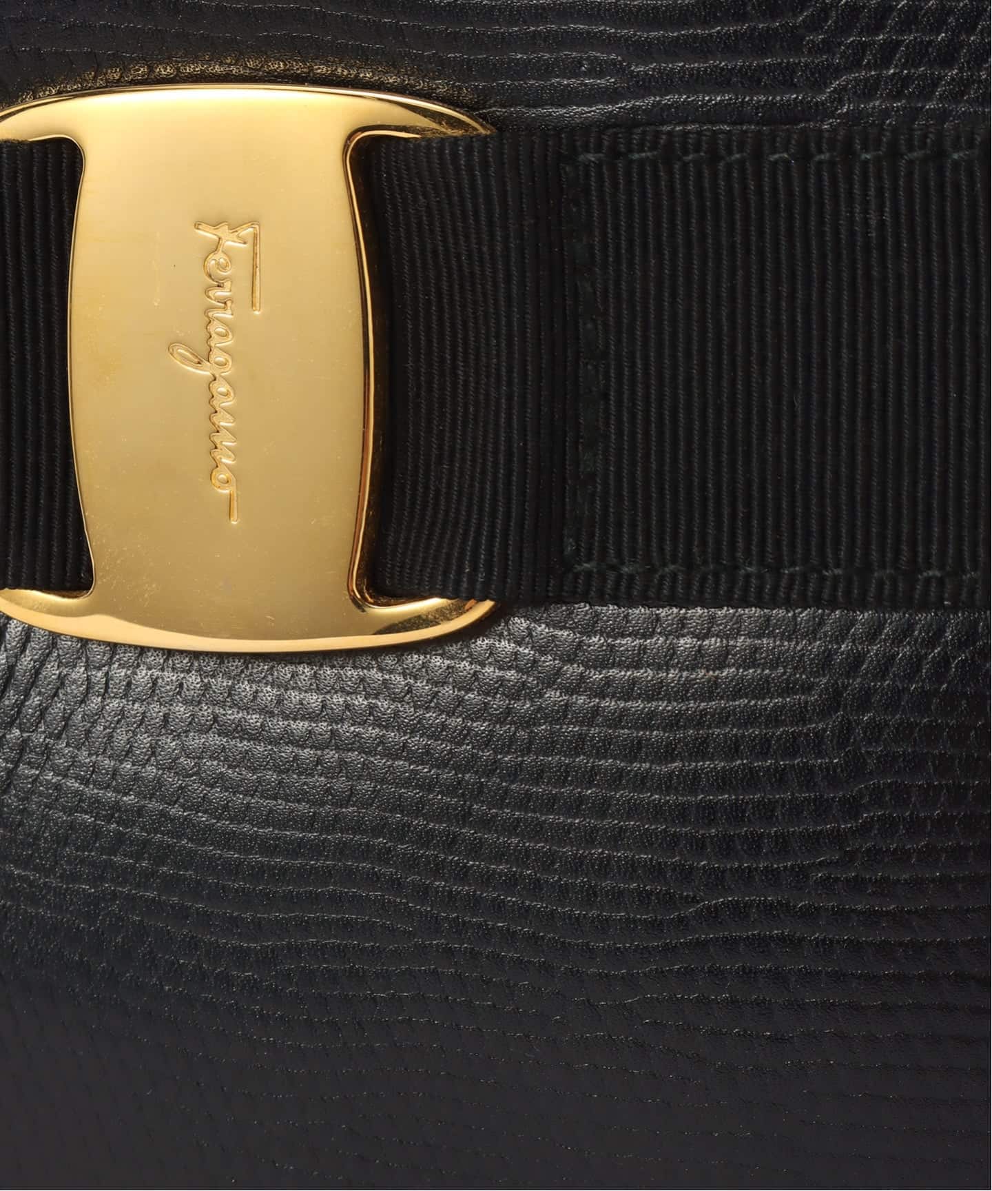 VINTAGE FERRAGAMO/フェラガモ】ショルダーバッグ vara lizard