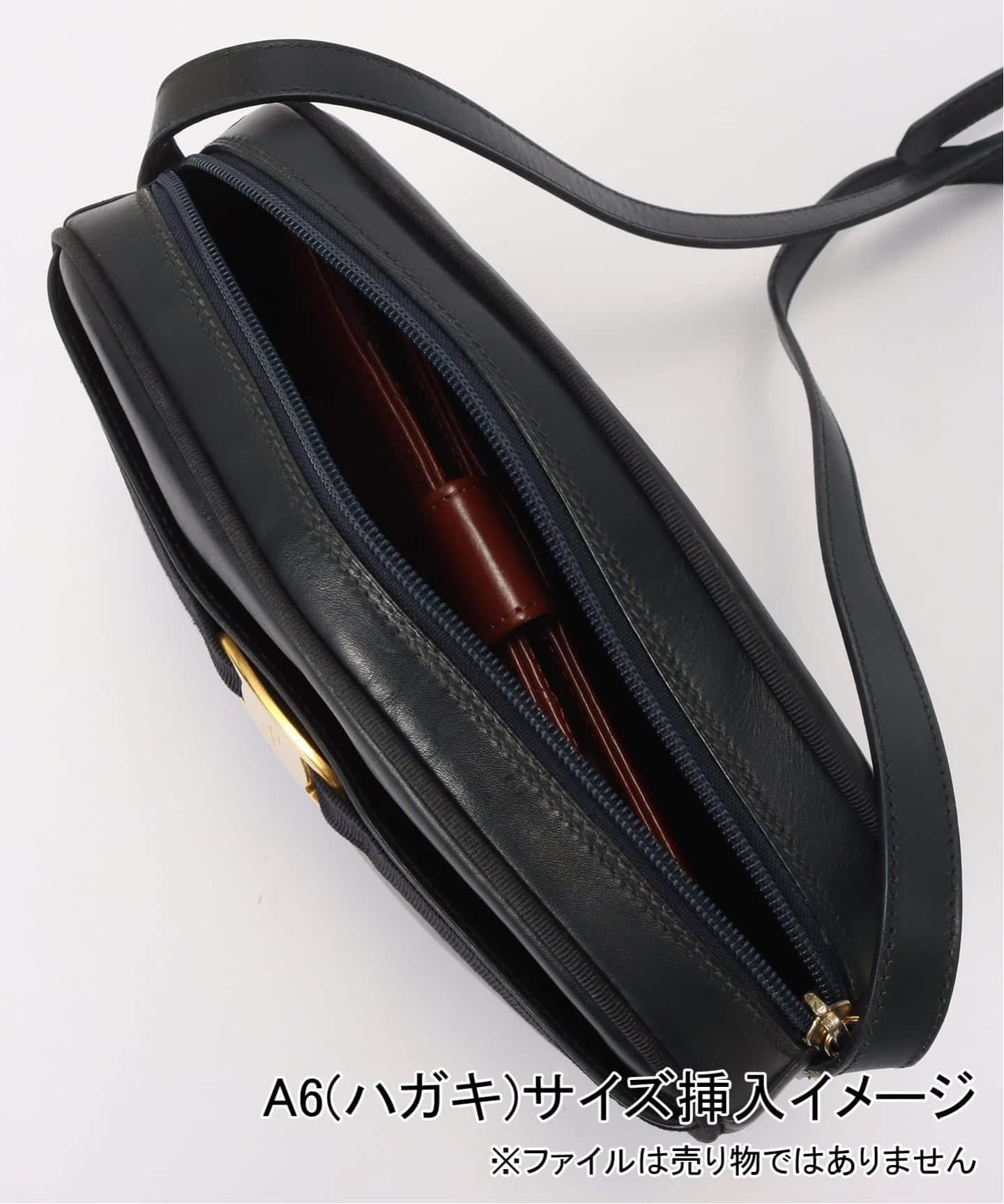 VINTAGE FERRAGAMO/フェラガモ】ショルダーバッグ vara（ショルダー