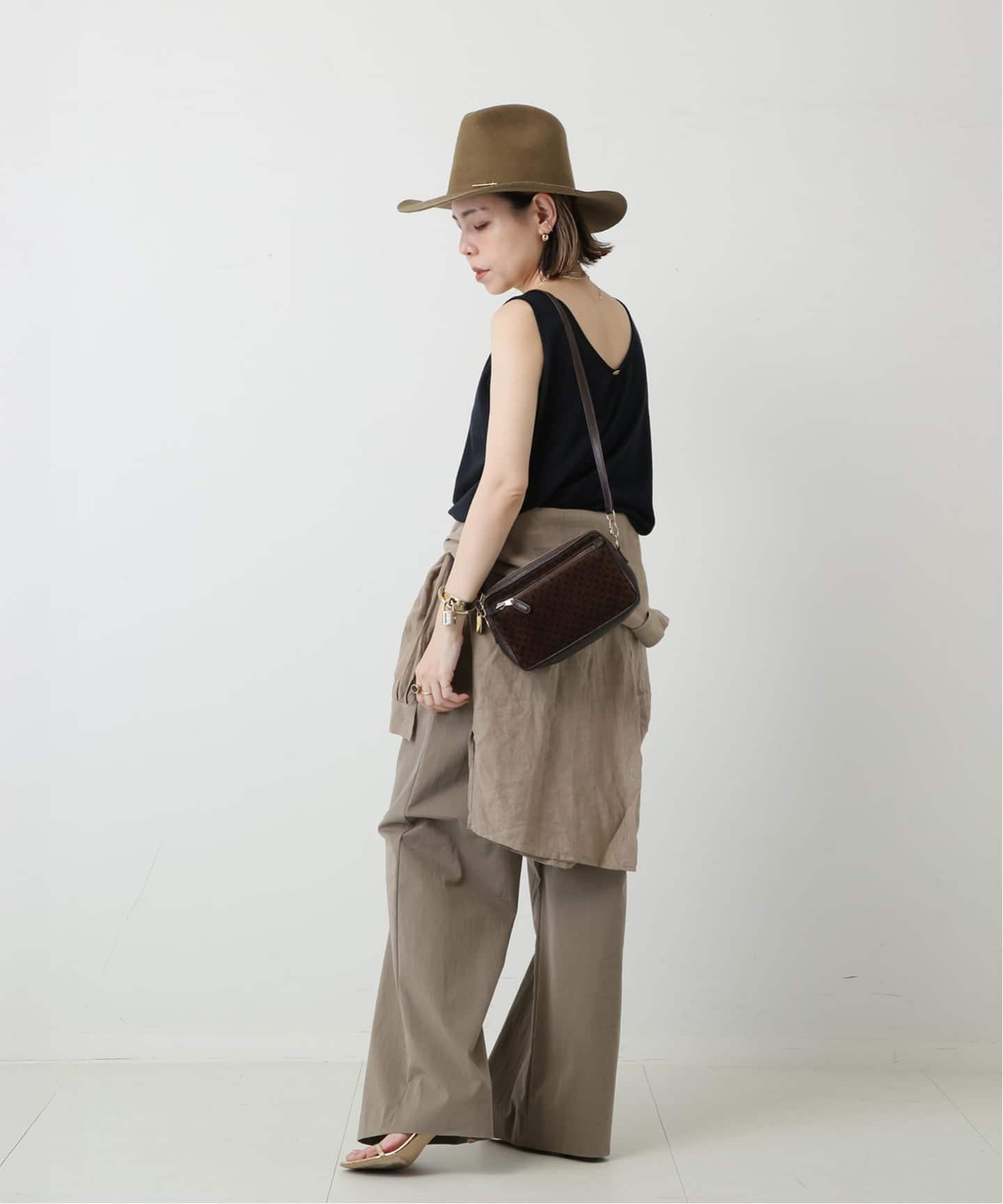 VINTAGE GUCCI/グッチ】ショルダーバッグ square g suede（ショルダー