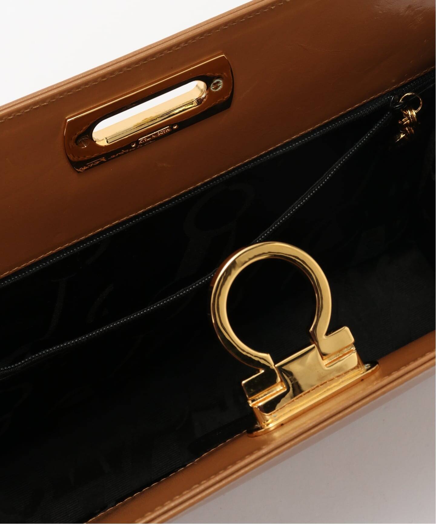 VINTAGE FERRAGAMO/フェラガモ】Gancini チェーンショルダーバッグ