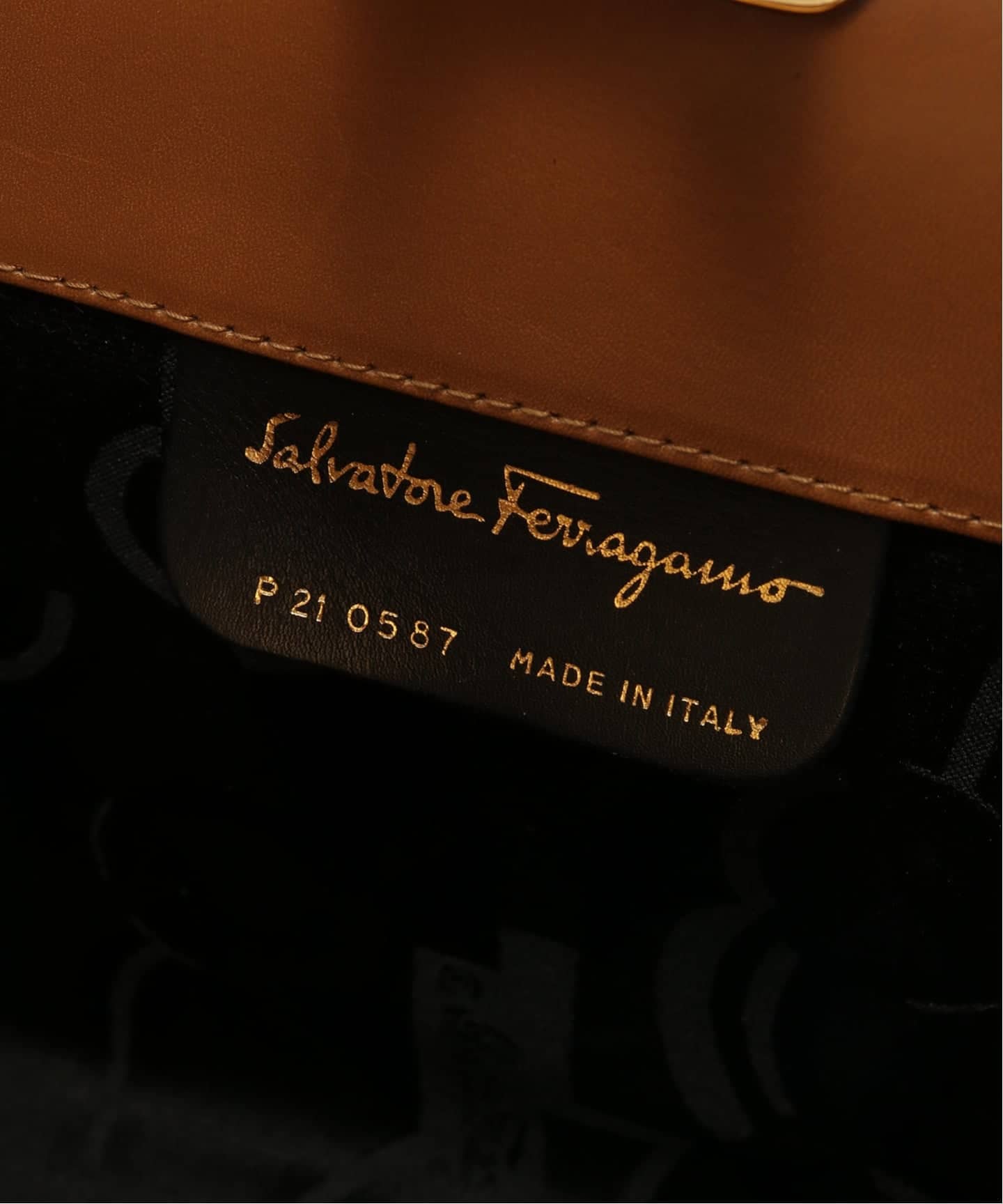 VINTAGE FERRAGAMO/フェラガモ】Gancini チェーンショルダーバッグ