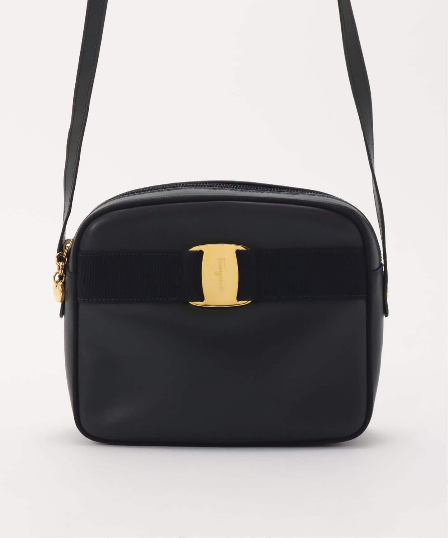 VINTAGE FERRAGAMO/フェラガモ】ショルダーバッグ vara（ショルダー