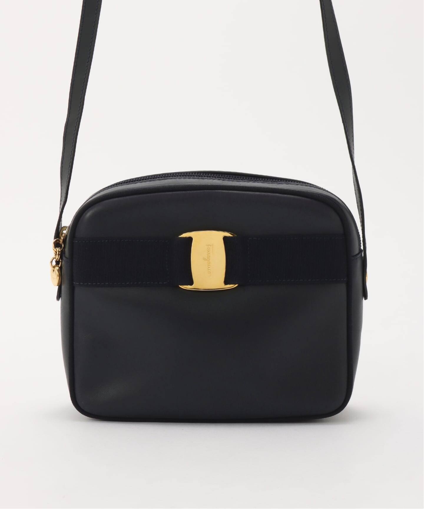 VINTAGE FERRAGAMO/フェラガモ】ショルダーバッグ vara（ショルダー 