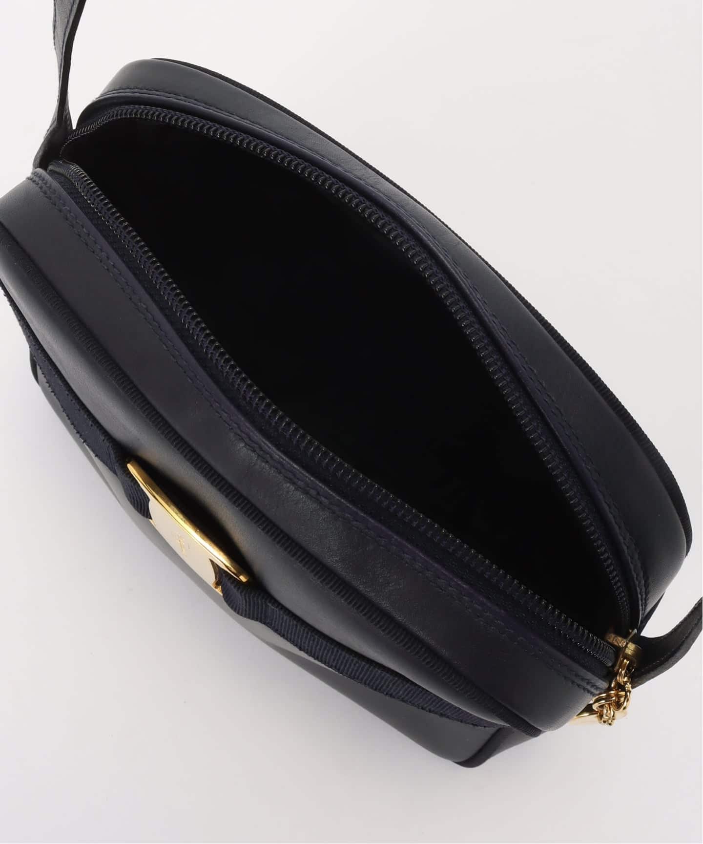 VINTAGE FERRAGAMO/フェラガモ】ショルダーバッグ vara（ショルダー