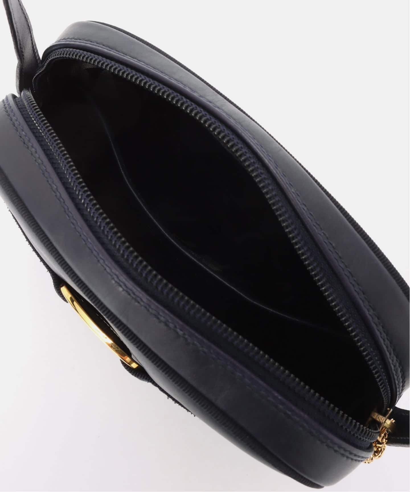 VINTAGE FERRAGAMO/フェラガモ】ショルダーバッグ vara（ショルダー