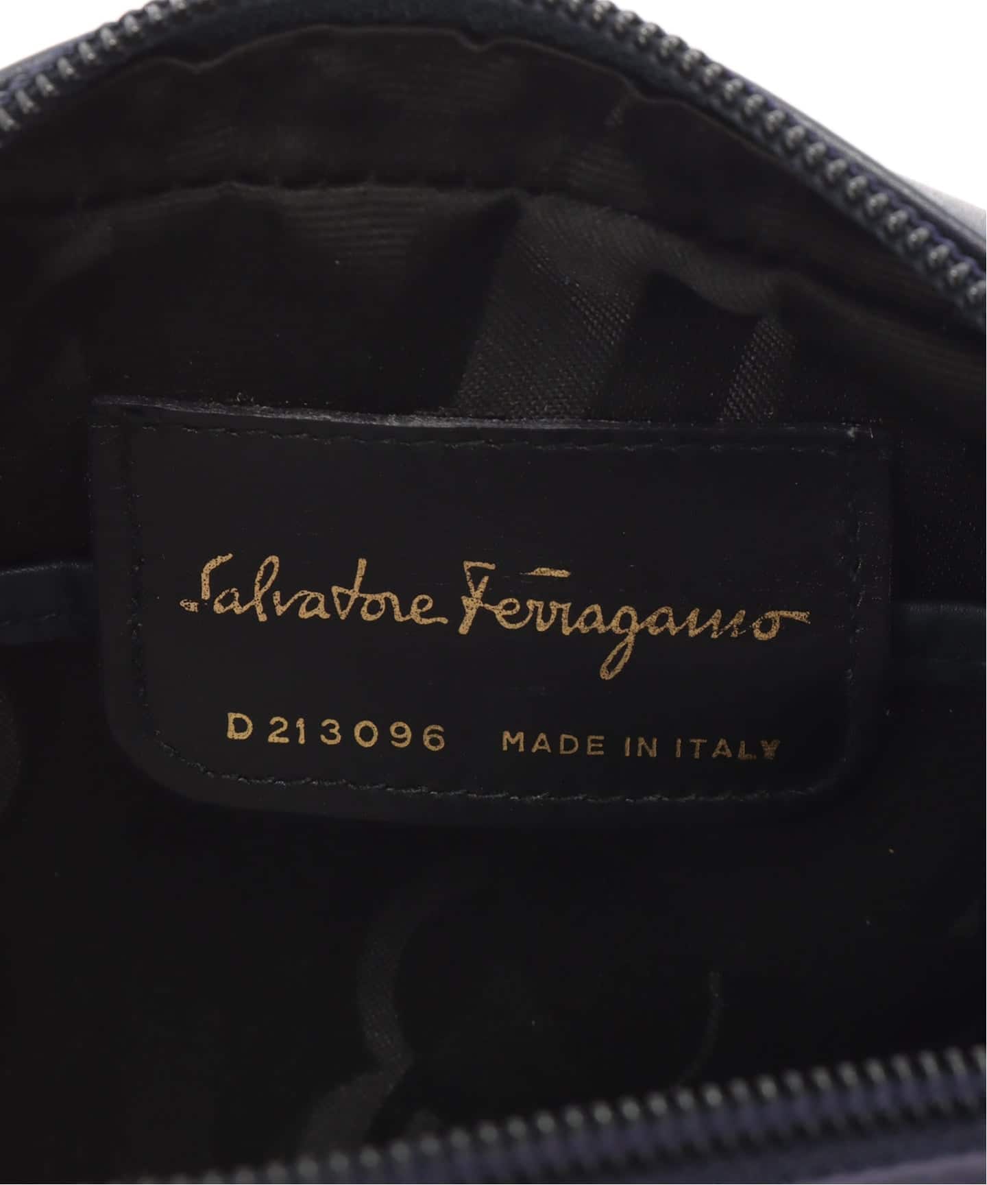 VINTAGE FERRAGAMO/フェラガモ】ショルダーバッグ vara（ショルダー