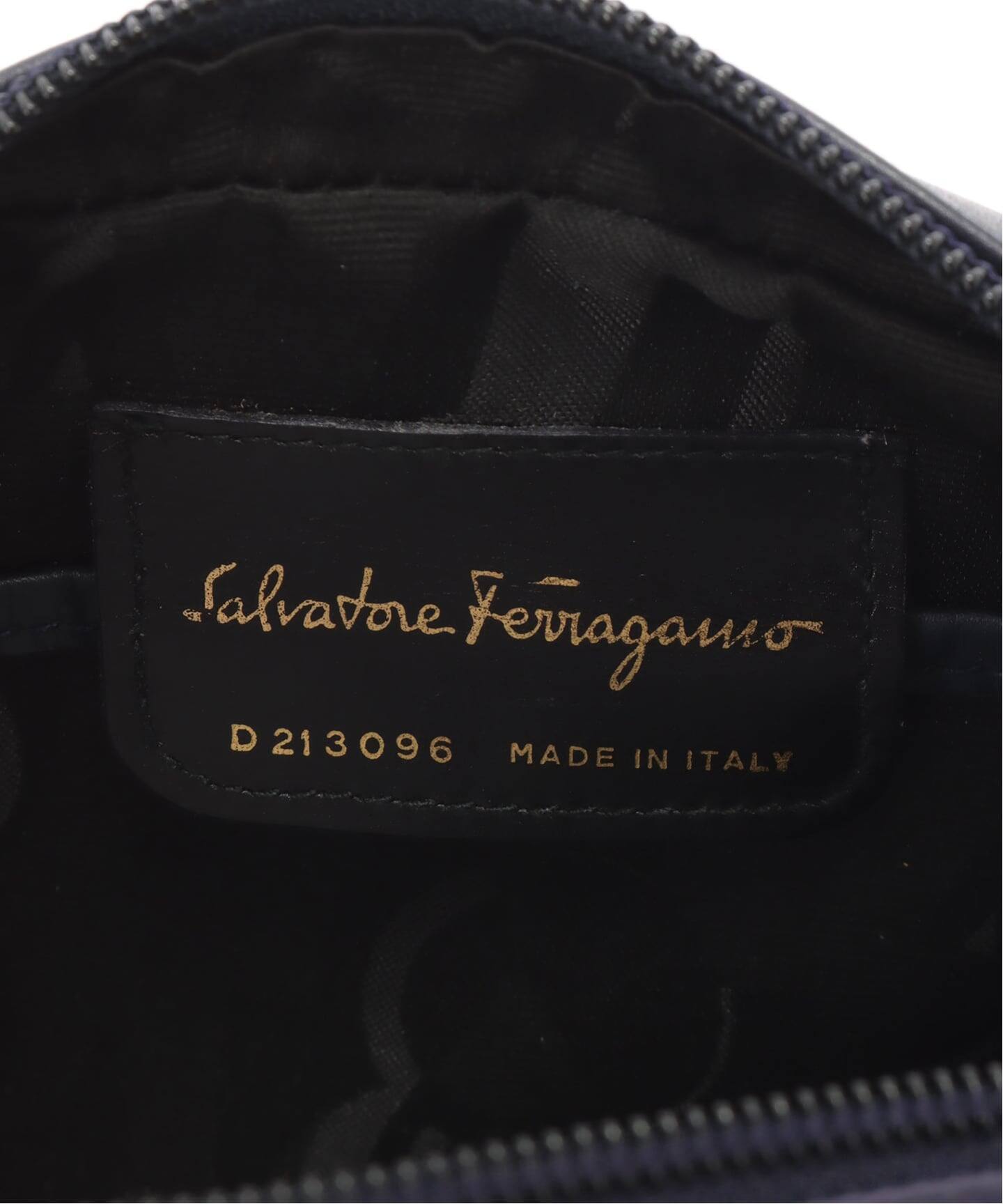 VINTAGE FERRAGAMO/フェラガモ】ショルダーバッグ vara（ショルダー 