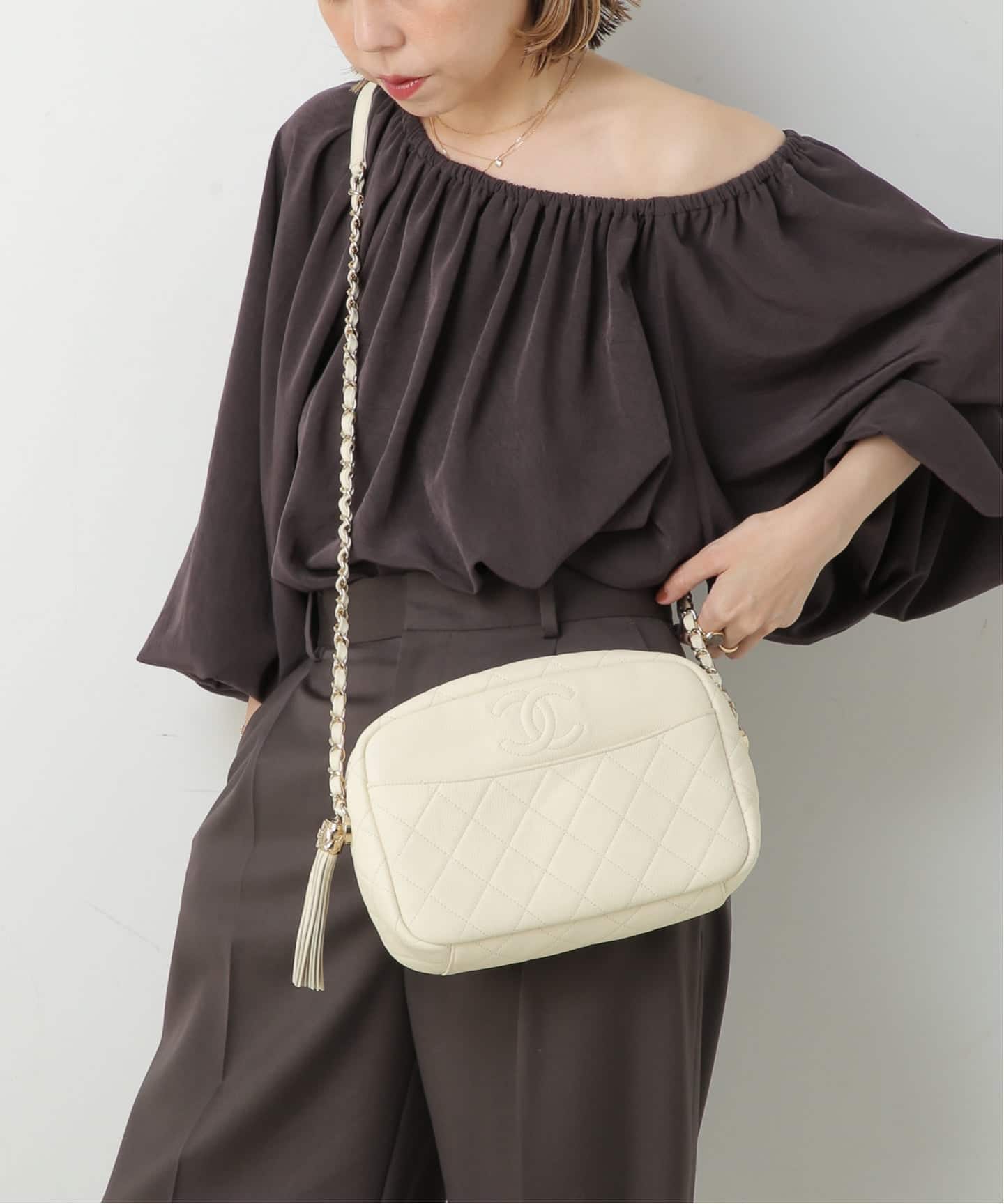 CHANEL アイボリー キルティング ショルダーバッグ CHANEL/シャネル】Matelasse チェーンショルダーバッグ（ショルダー