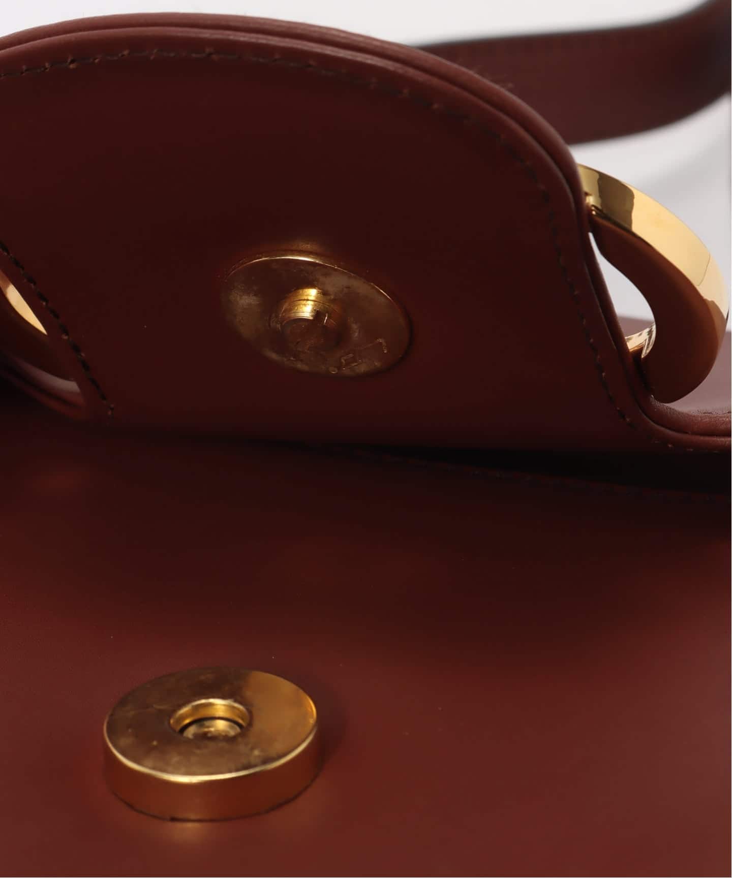 フェラガモ クラッチバッグ　ショルダーバッグ　ブラウン　ゴールド　保存袋付 VINTAGE FERRAGAMO/フェラガモ】ショルダーバッグ gancini（ショルダー