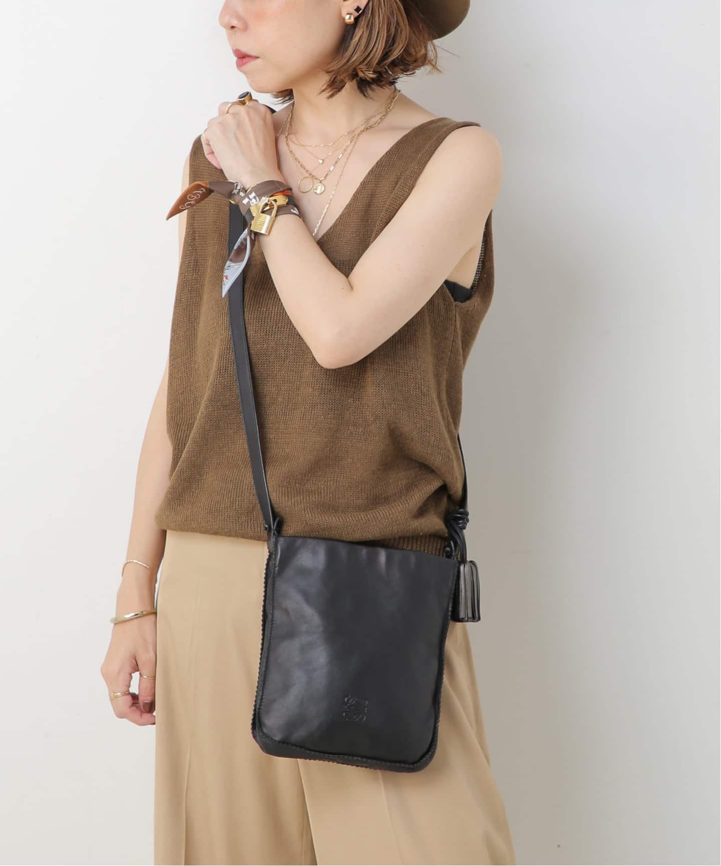 【ヴィンテージ】LOEWE ショルダーバッグ ブラック VINTAGE LOEWE/ロエベ】ショルダーバッグ（ショルダーバッグ