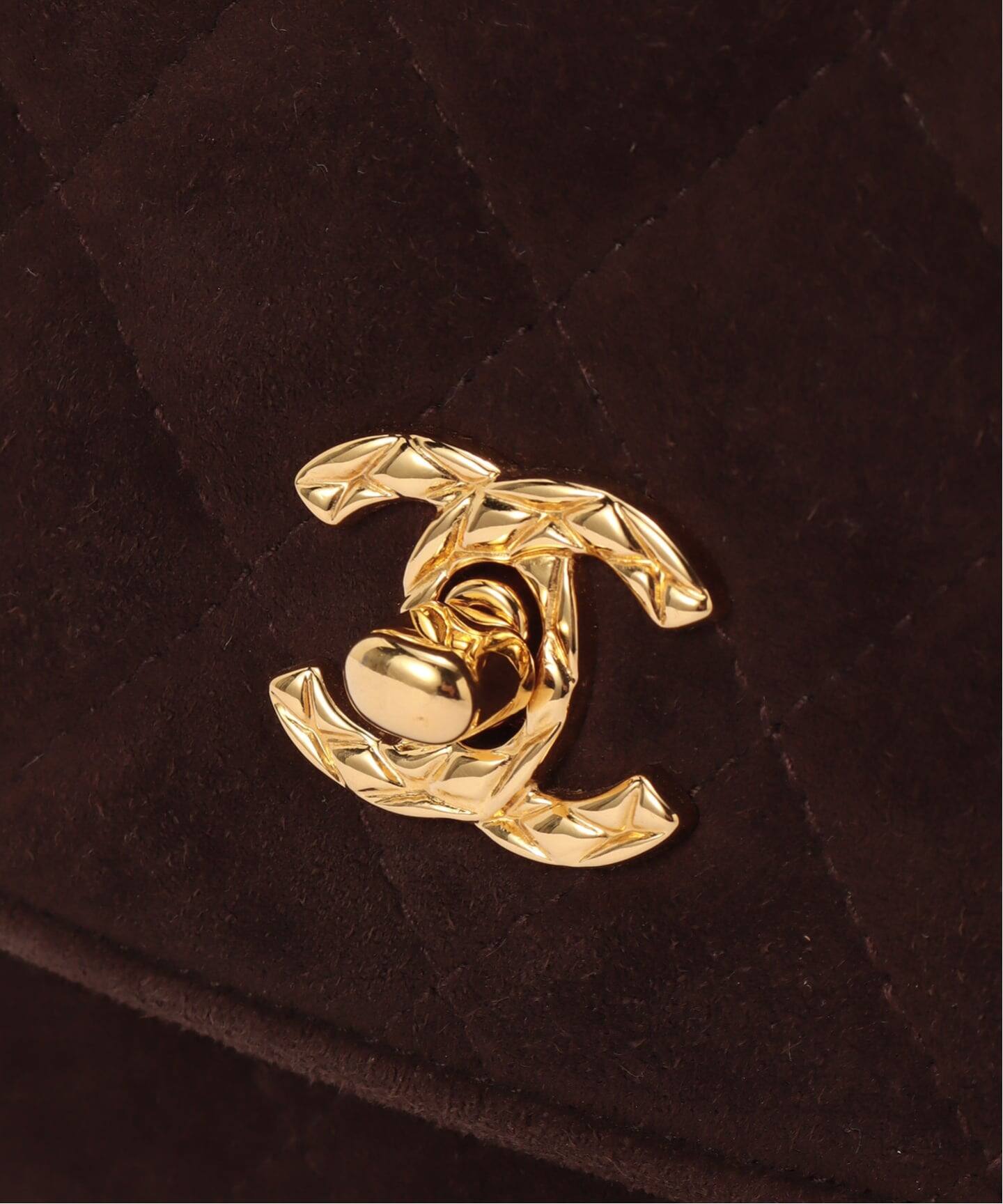 VINTAGE CHANEL/シャネル】 Matelasse ショルダーバッグ suede