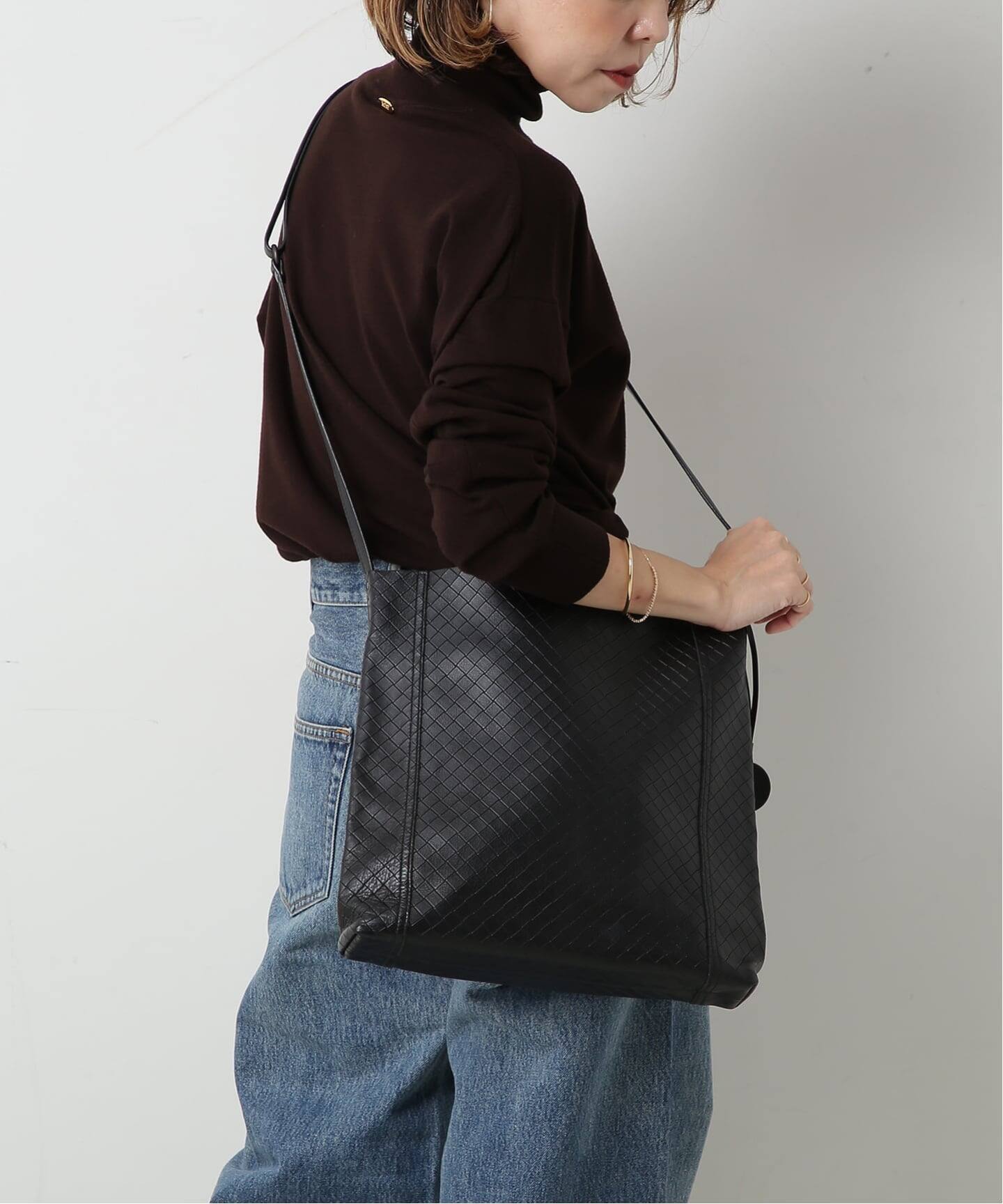 BOTTEGA VENETA/ボッテガ ヴェネタ】ショルダーバッグ intreccio