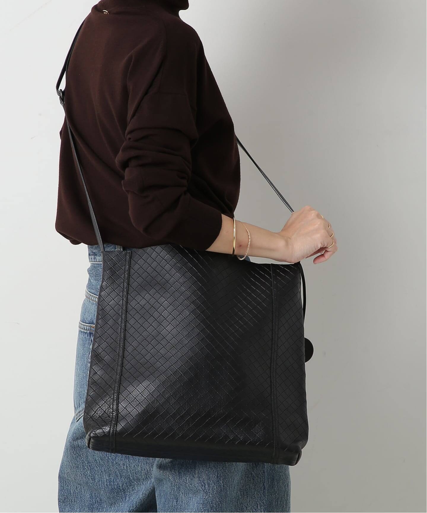 BOTTEGA VENETA/ボッテガ ヴェネタ】ショルダーバッグ intreccio 