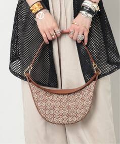 LOEWE/ロエベ】Luna anagram canvas（ショルダーバッグ）｜ENSEMBLE 