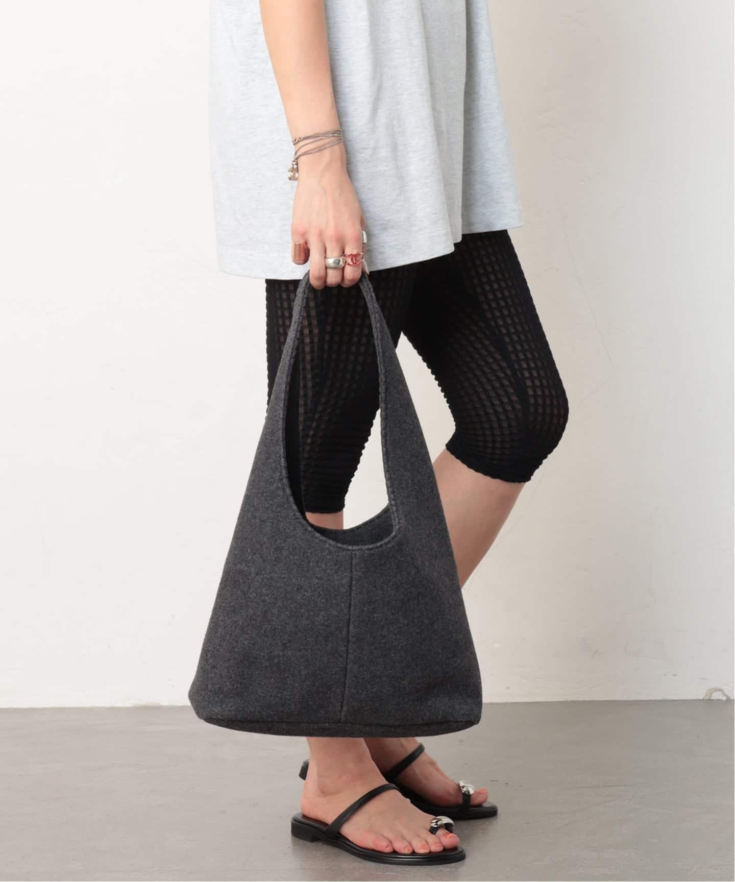 MIU MIU/ミュウミュウ】Archive shoulder wool（ショルダーバッグ