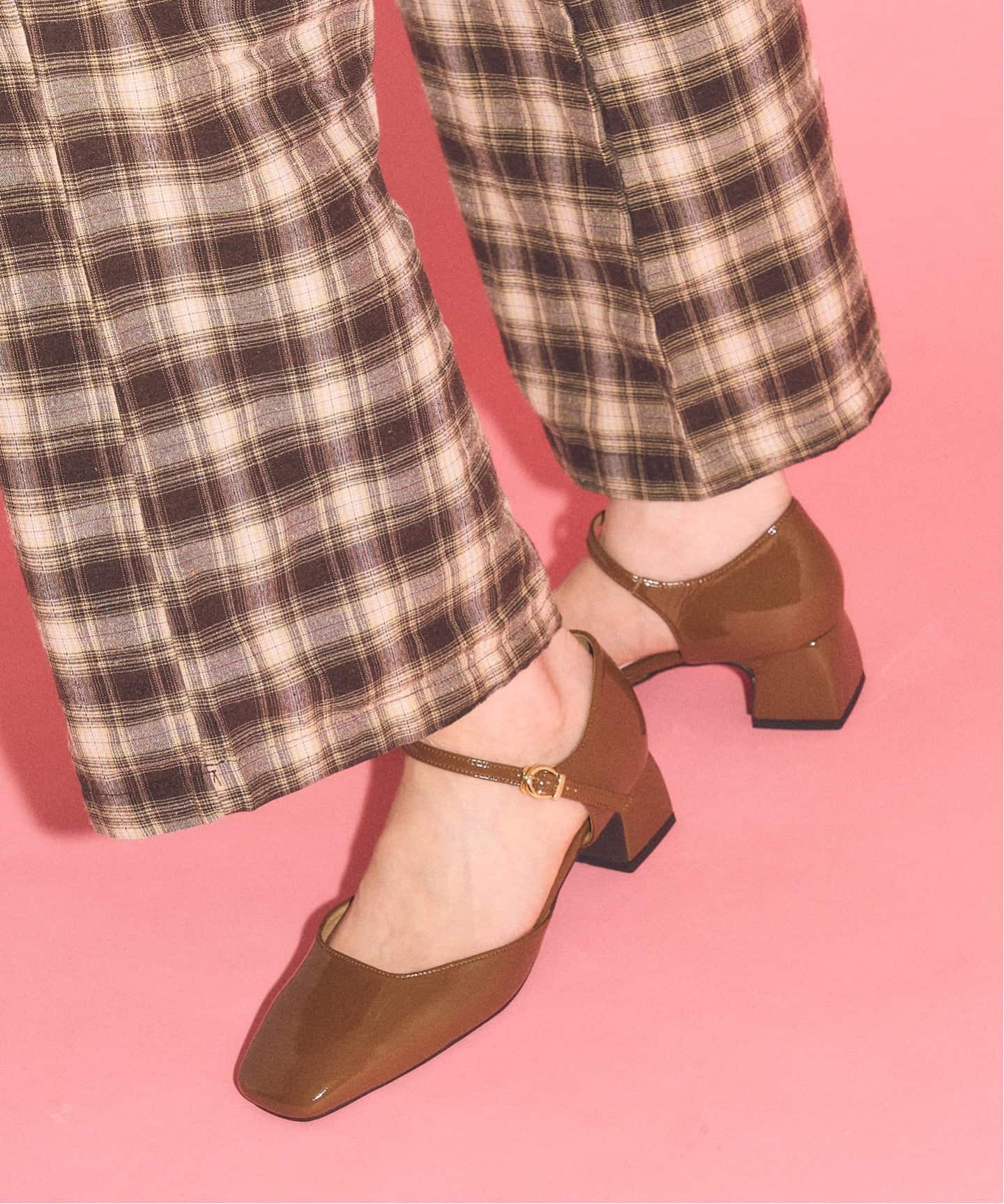 LE TALON×HAPPY MANIA4.5cmスクエアセパレートパンプス（パンプス