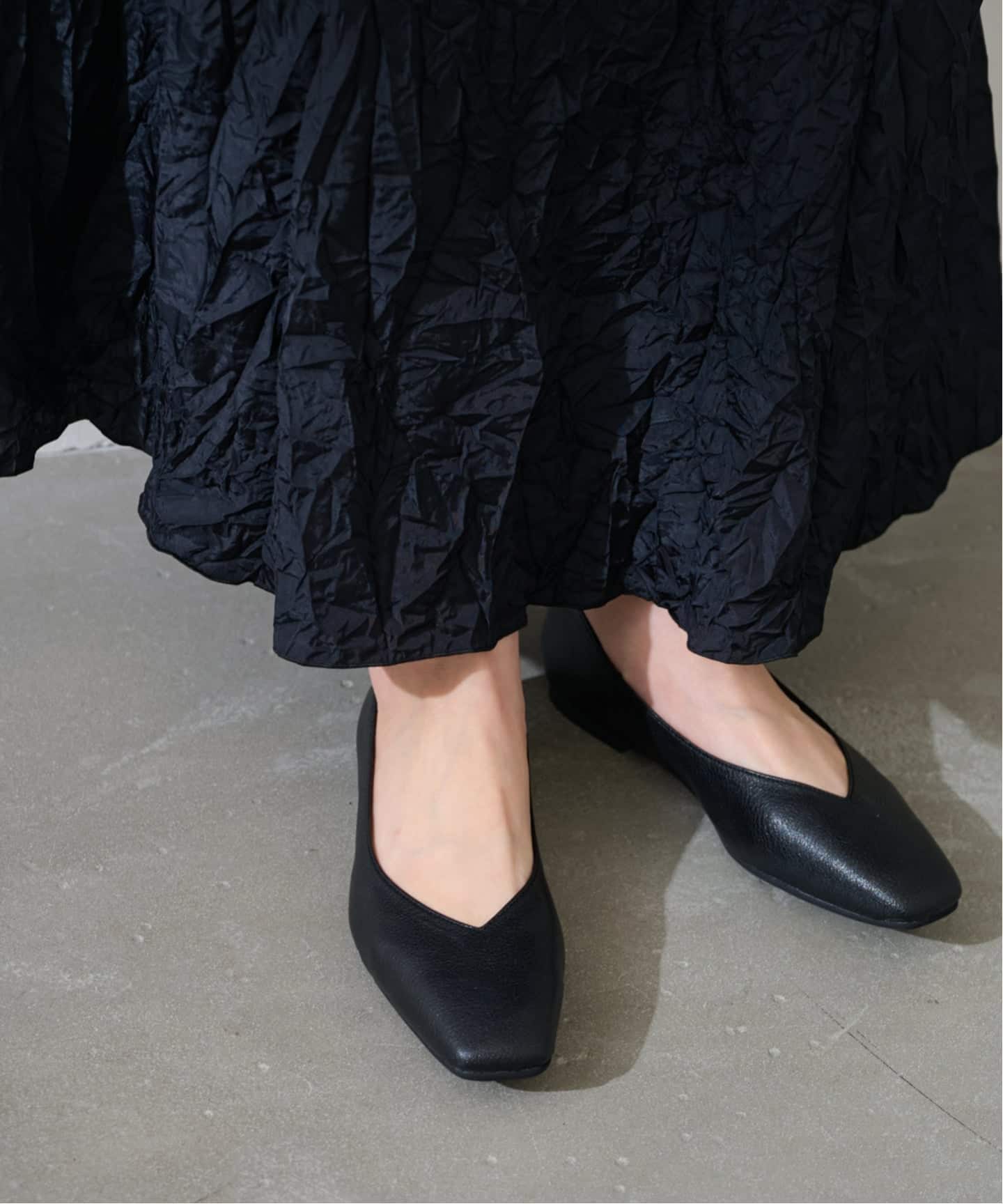 ≪追加≫スクエアVカットフラット（フラットシューズ）｜LE TALON（ル