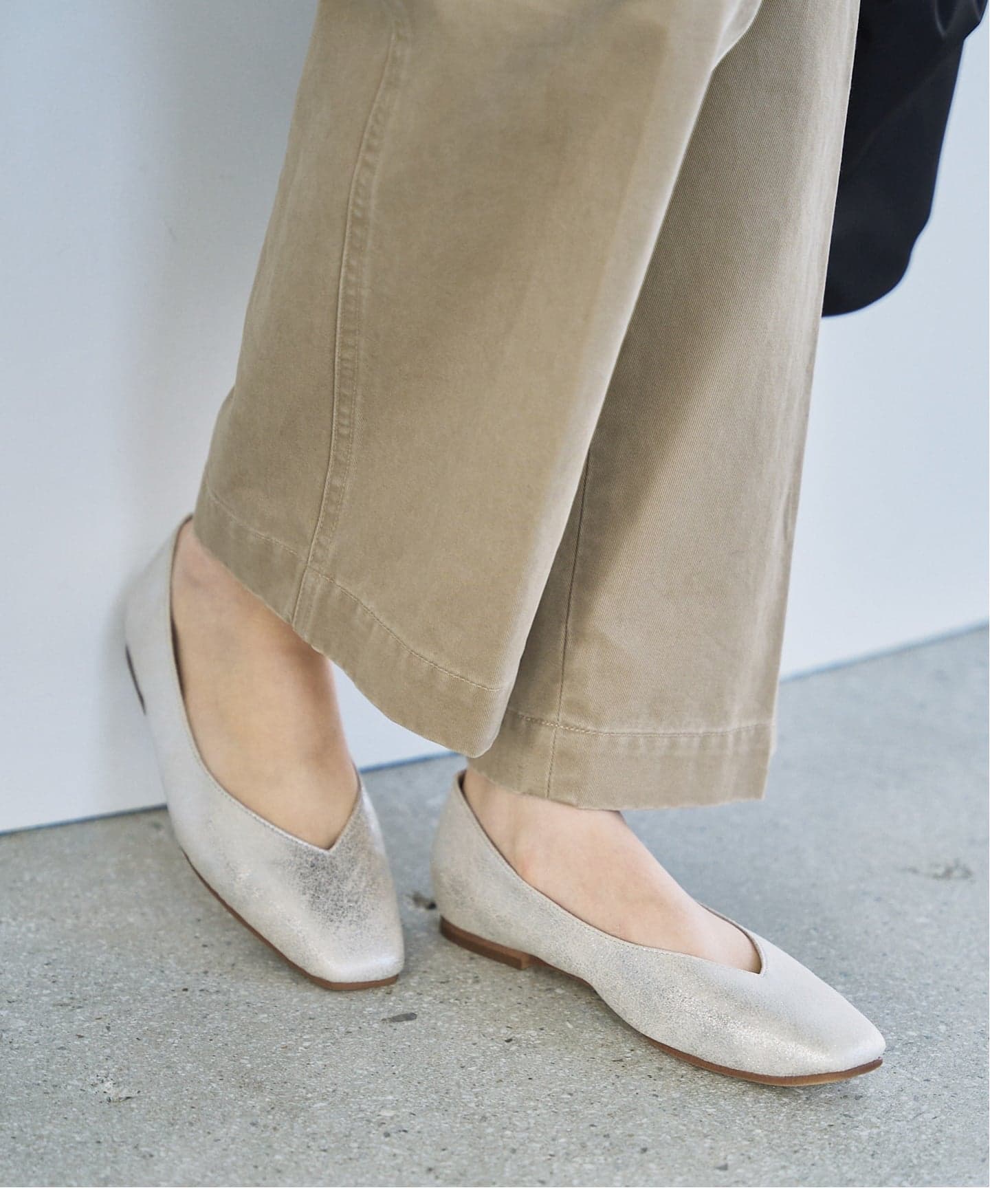 ≪追加≫スクエアVカットフラット（フラットシューズ）｜LE TALON（ル