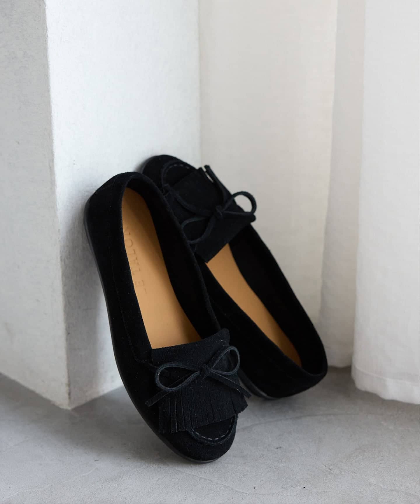 【R-R】【美品】LE TALON ブラック フラットシューズ 23.0 LE TALON ブラック フラットシューズ 23 - メルカリ