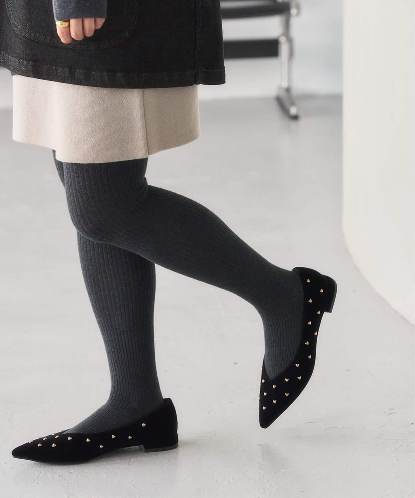 ポインテッドハートスタッズフラット（フラットシューズ）｜LE TALON