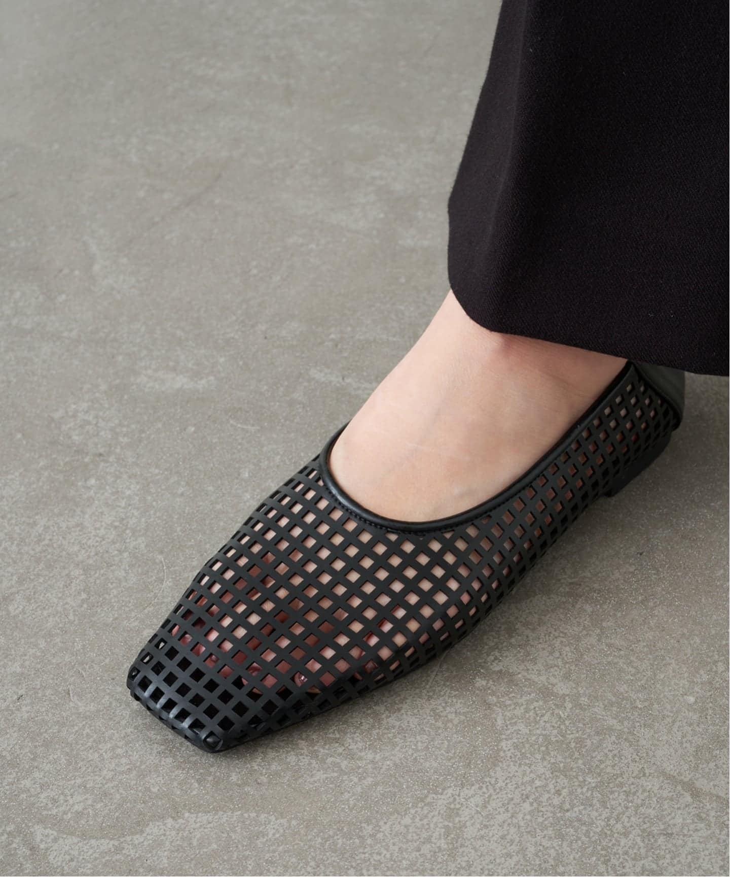 GRISE スクエア LATTICE CUT フラット（フラットシューズ）｜LE TALON