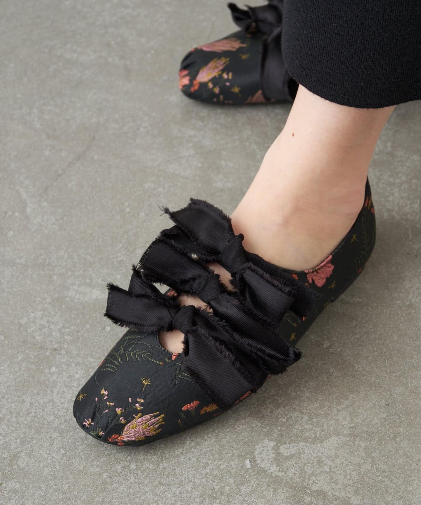 WEB+GRISE新宿店限定/追加》GRISEサテンリボンバレリーナ（フラット