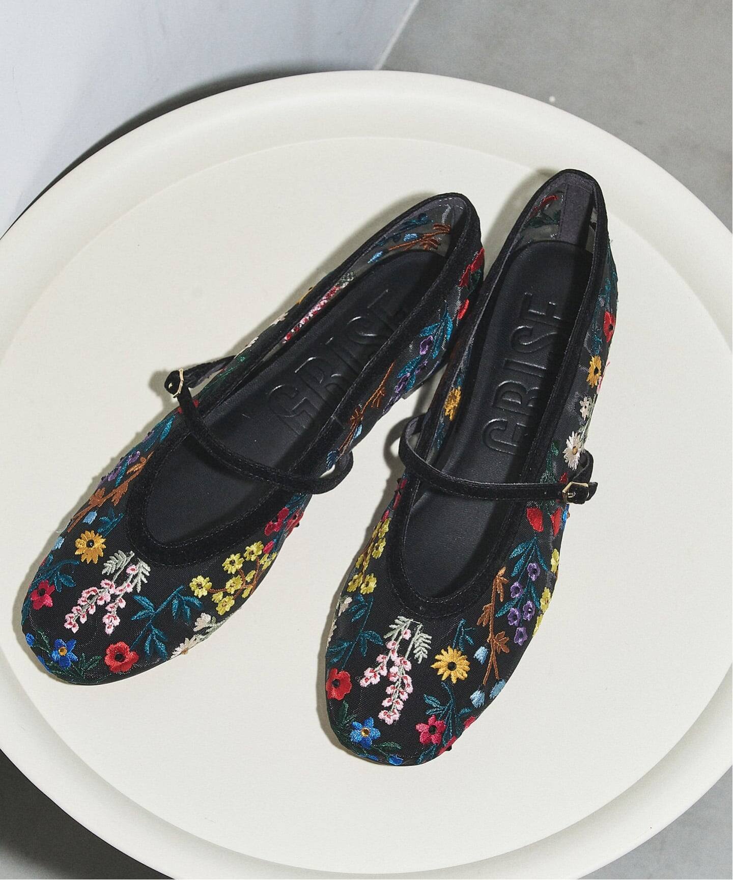 新品 GRISEシアーEMBROIDERY メリージェーン Le Talon GRISEシアーEMBROIDERY メリージェーン（フラットシューズ）｜LE TALON