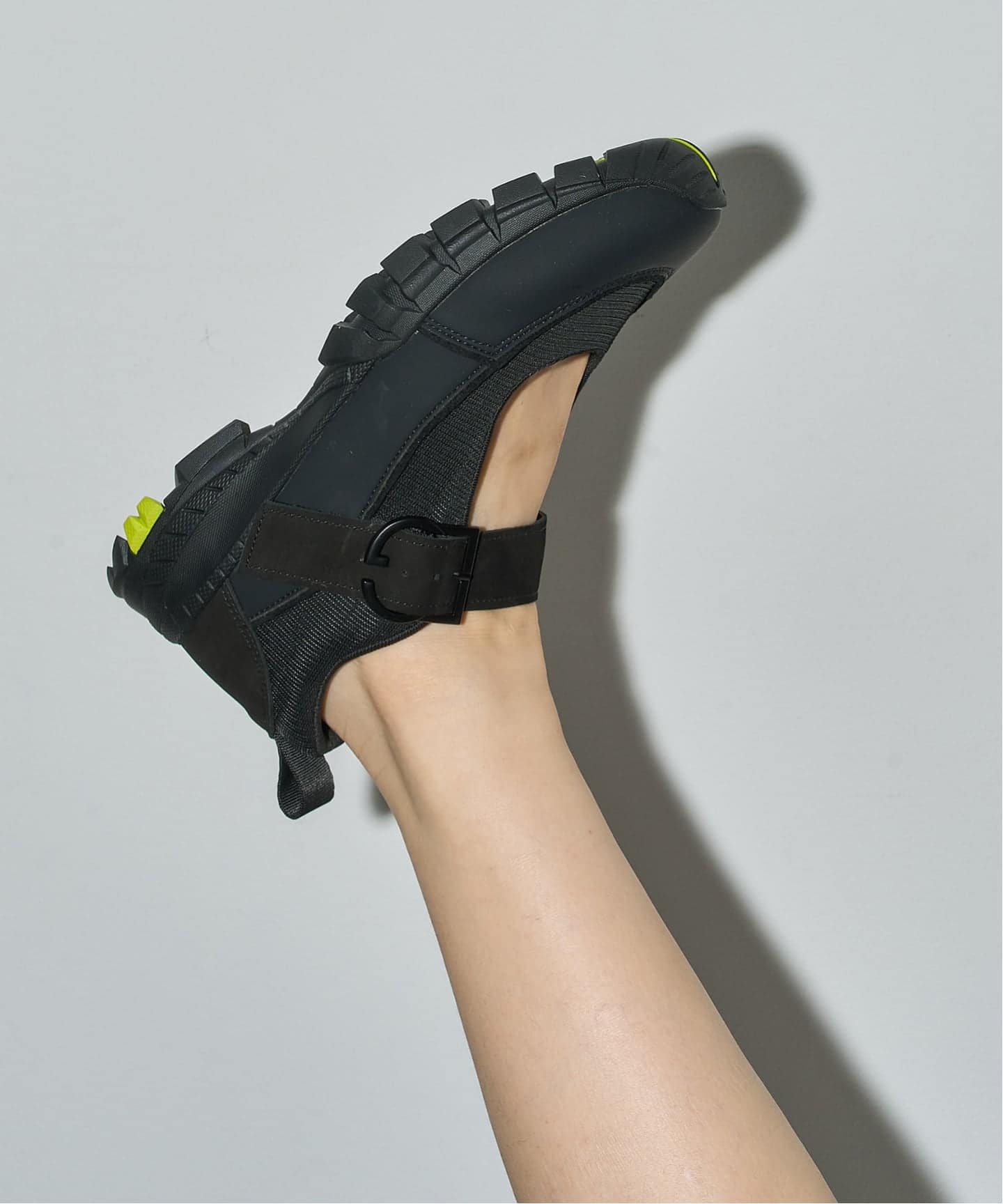 追加予約/WEB+一部店舗限定》GRISE VIBRAM メリージェーンスニーカー