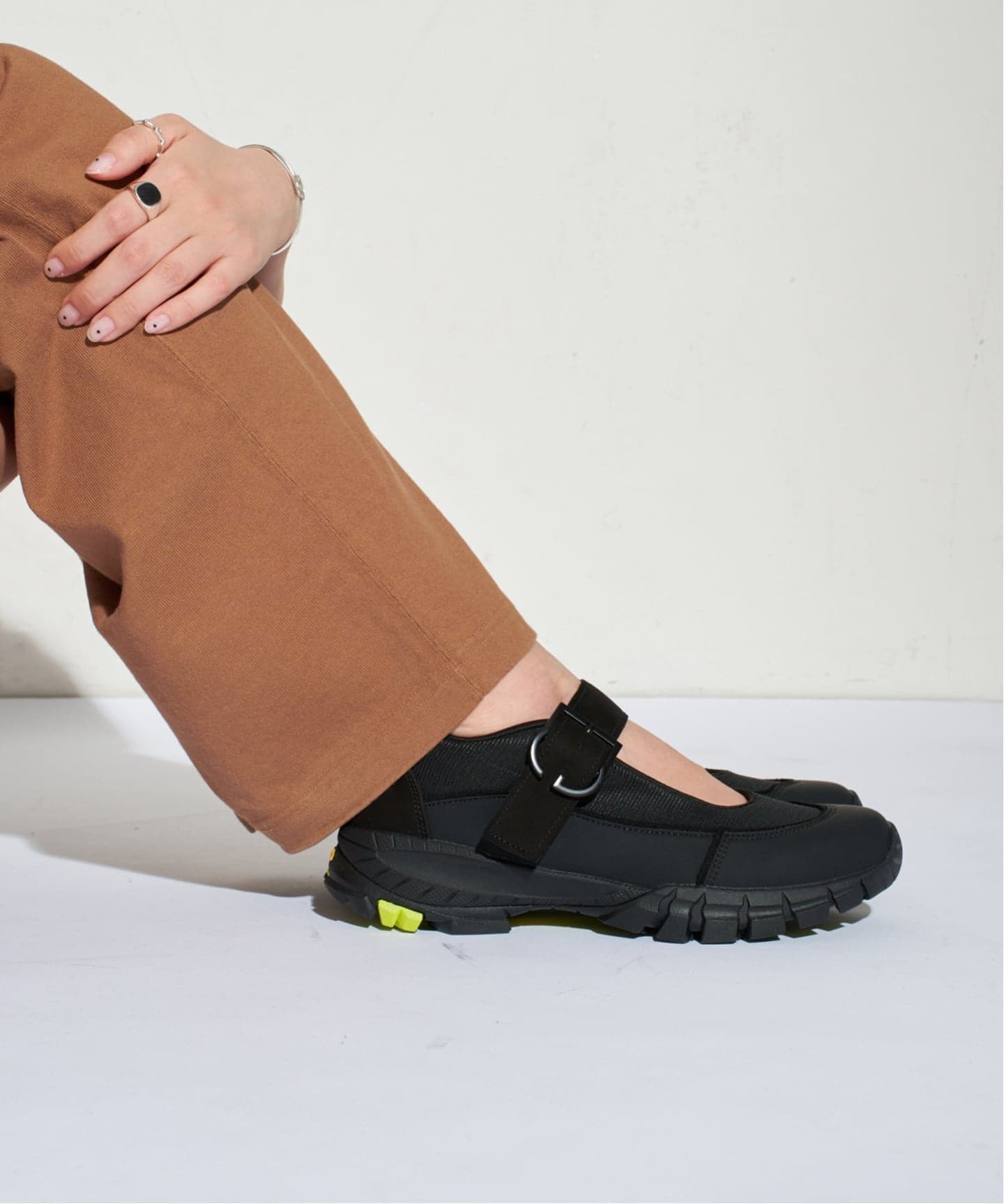 追加予約/WEB+一部店舗限定》GRISE VIBRAM メリージェーンスニーカー
