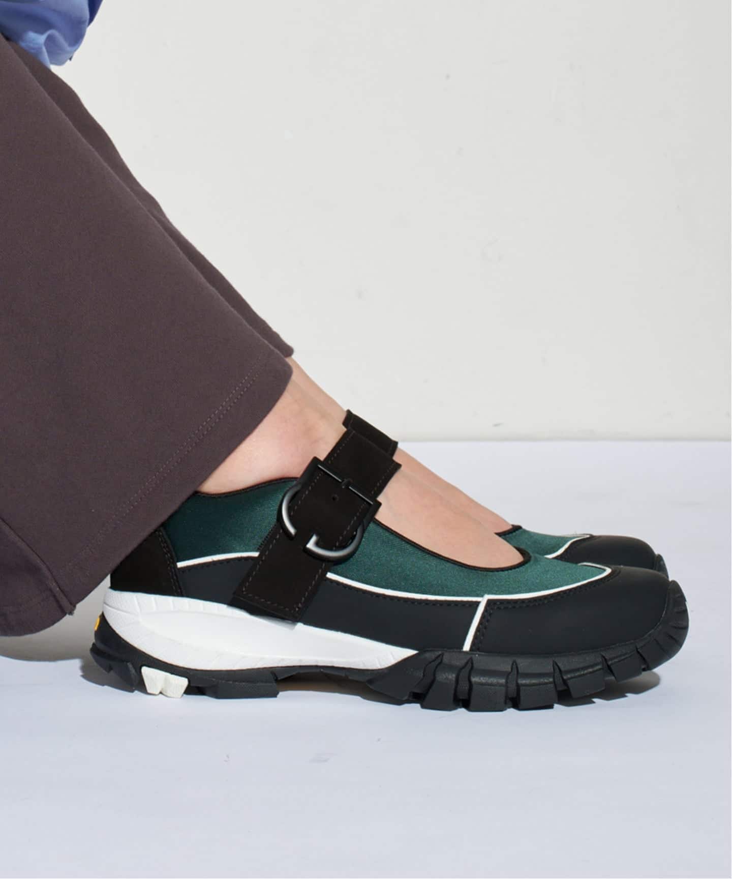 追加予約/WEB+一部店舗限定》GRISE VIBRAM メリージェーンスニーカー
