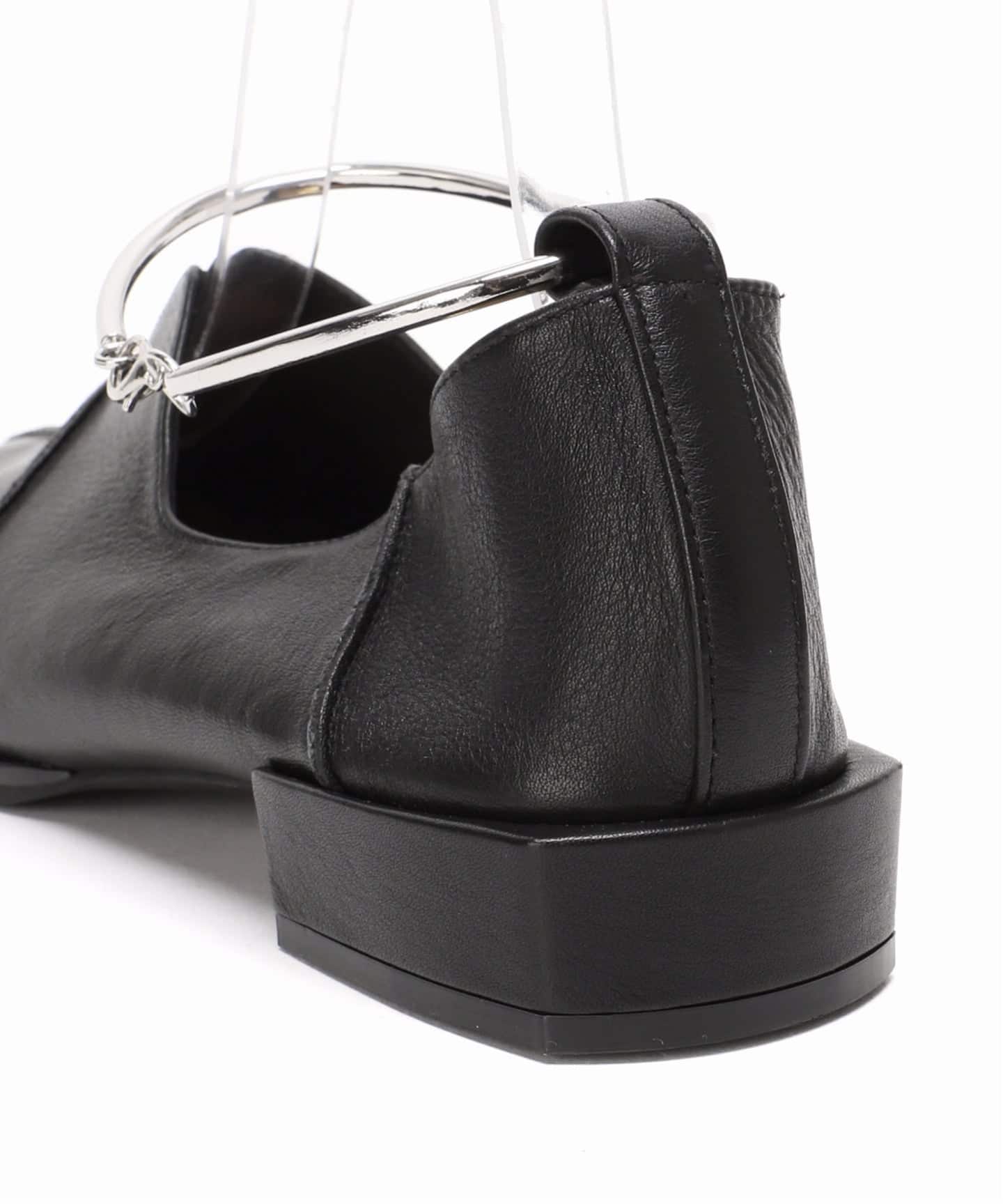 追加予約》GRISEレザースクエアクロスシームアンクルフラット