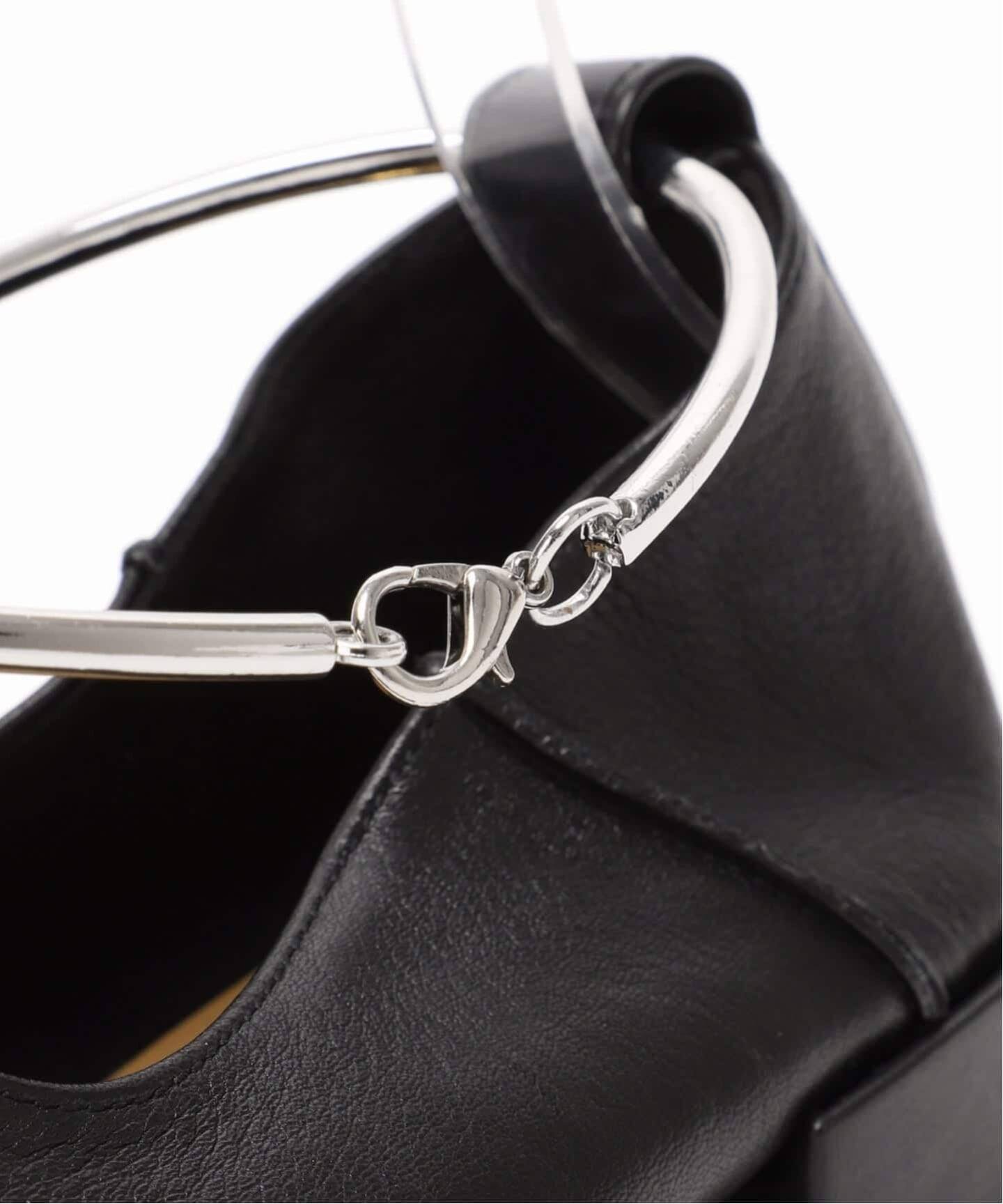 追加予約》GRISEレザースクエアクロスシームアンクルフラット