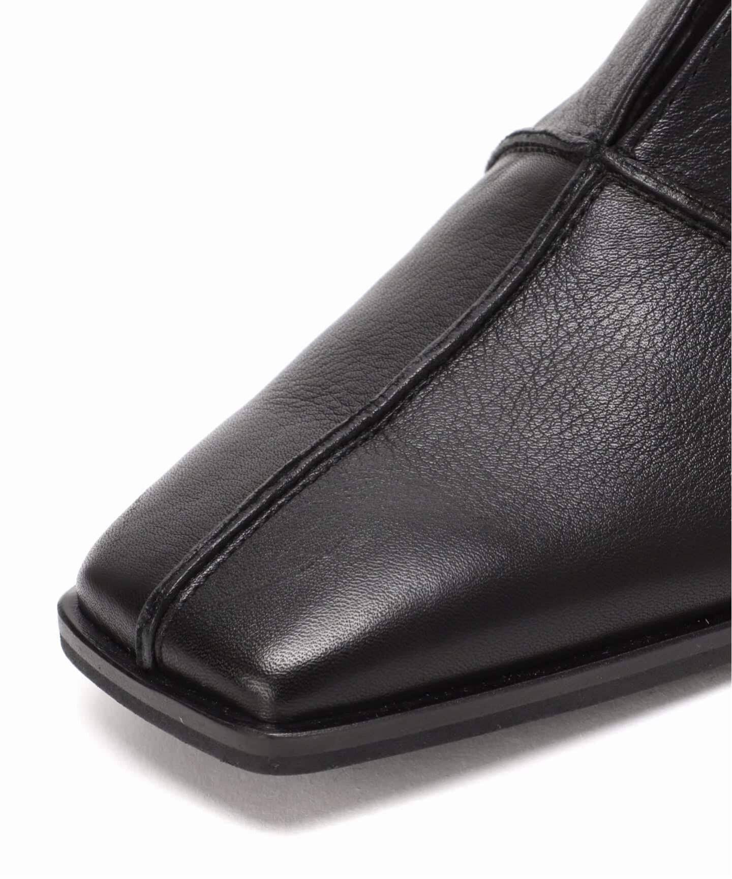 追加予約》GRISEレザースクエアクロスシームアンクルフラット