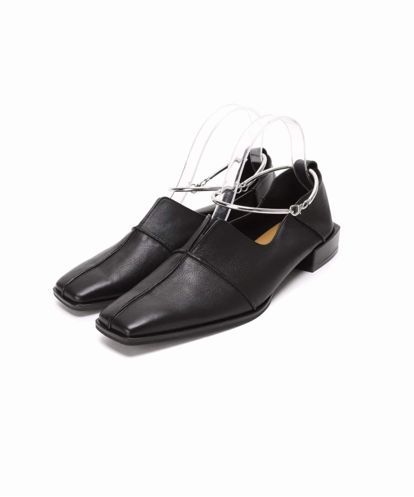 追加予約》GRISEレザースクエアクロスシームアンクルフラット