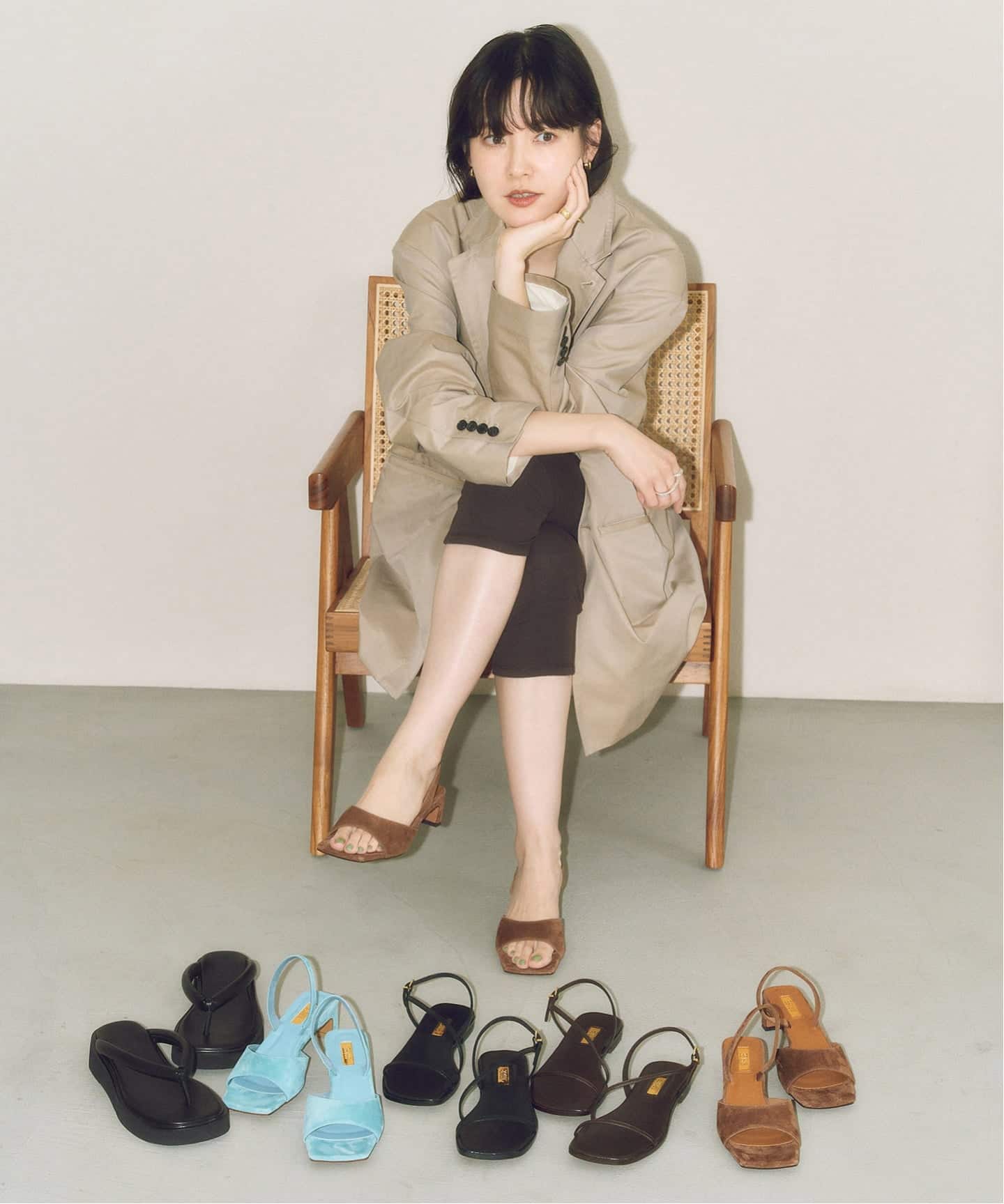 WEB+一部店舗限定》MIDORI UEEDA×GRISEナローストラップフラット