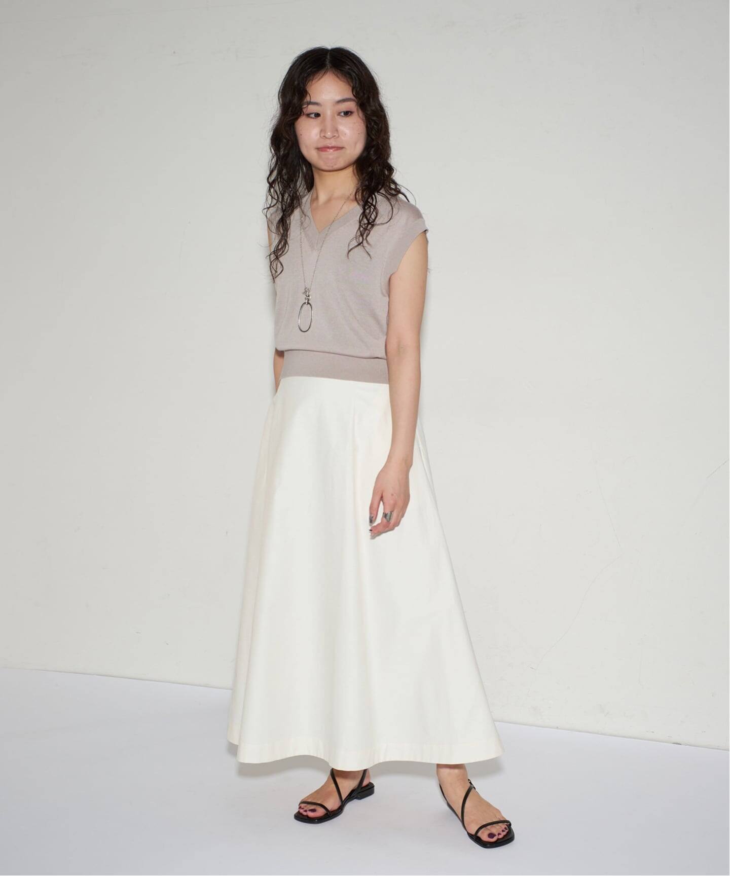 WEB+一部店舗限定》MIDORI UEEDA×GRISEナローストラップフラット