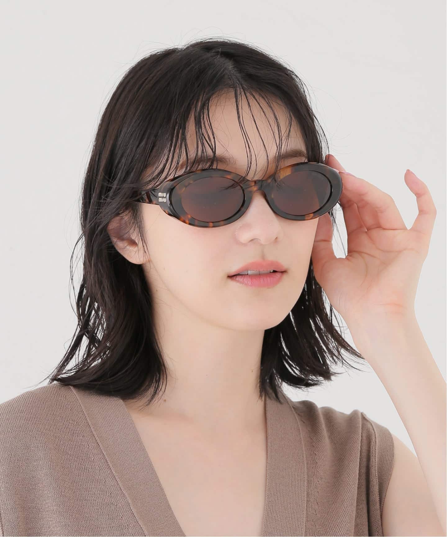 MIU MIU B09SF14L20V52 Sunglasses（サングラス）｜EYETHINK