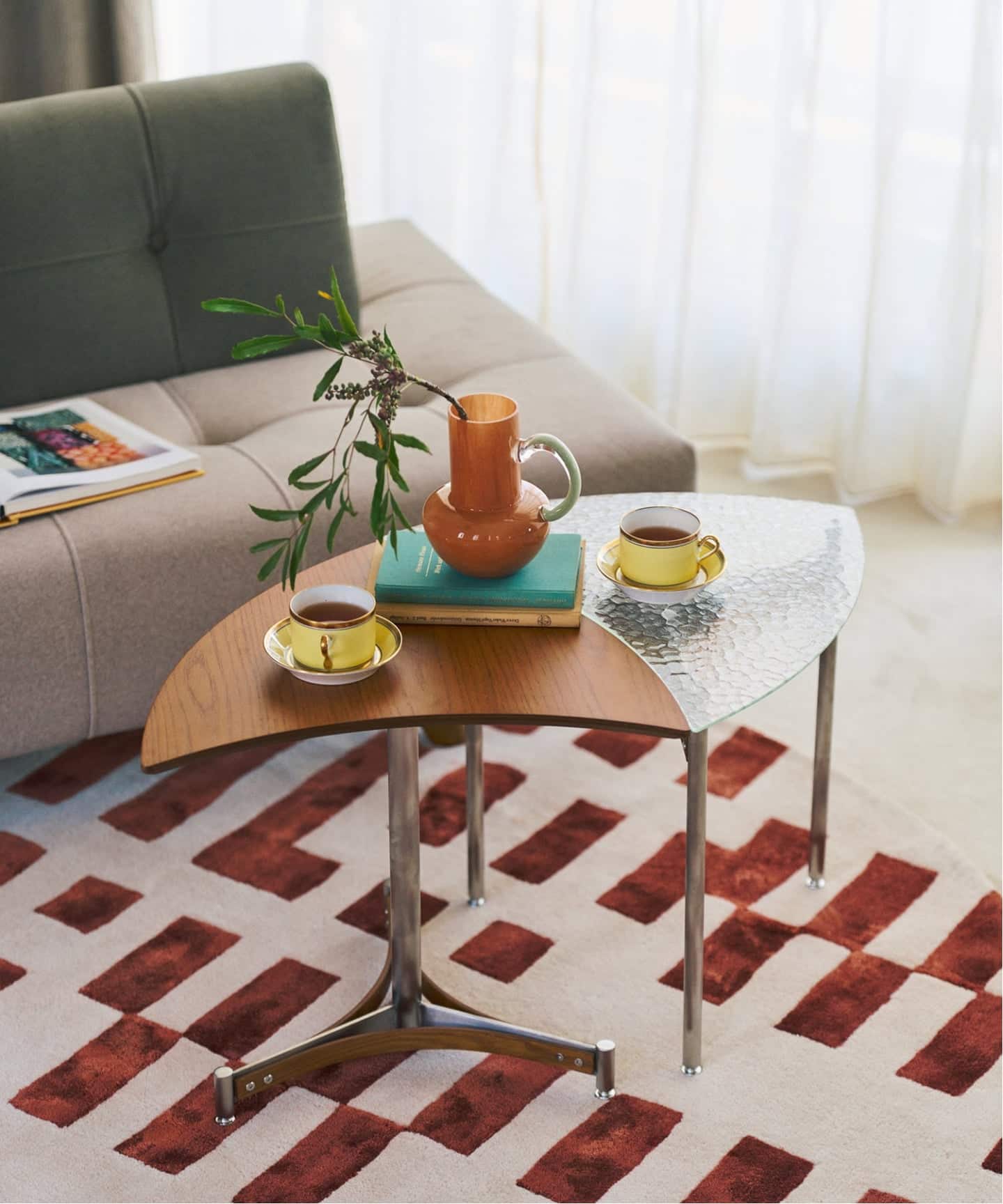 美品　オランダ　ジョリス　無垢　ブランケットボックス　コファー　テーブル　タンス 大型商品》ROSCO LEAF TABLE GLASS ロスコ サイドテーブル（テーブル