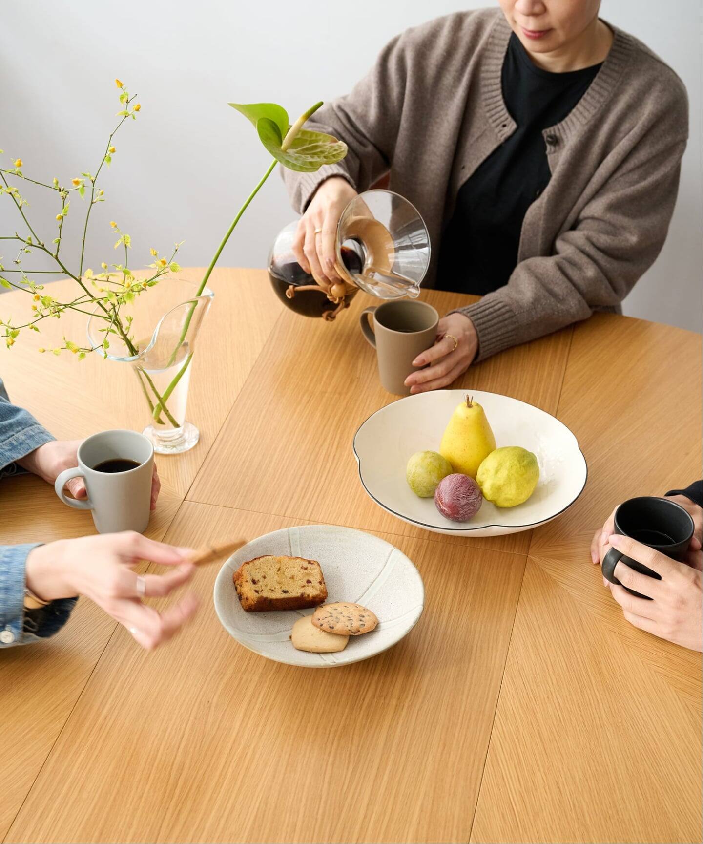 大型商品》AROS ROUND TABLE W1100 natural アロス ラウンド テーブル