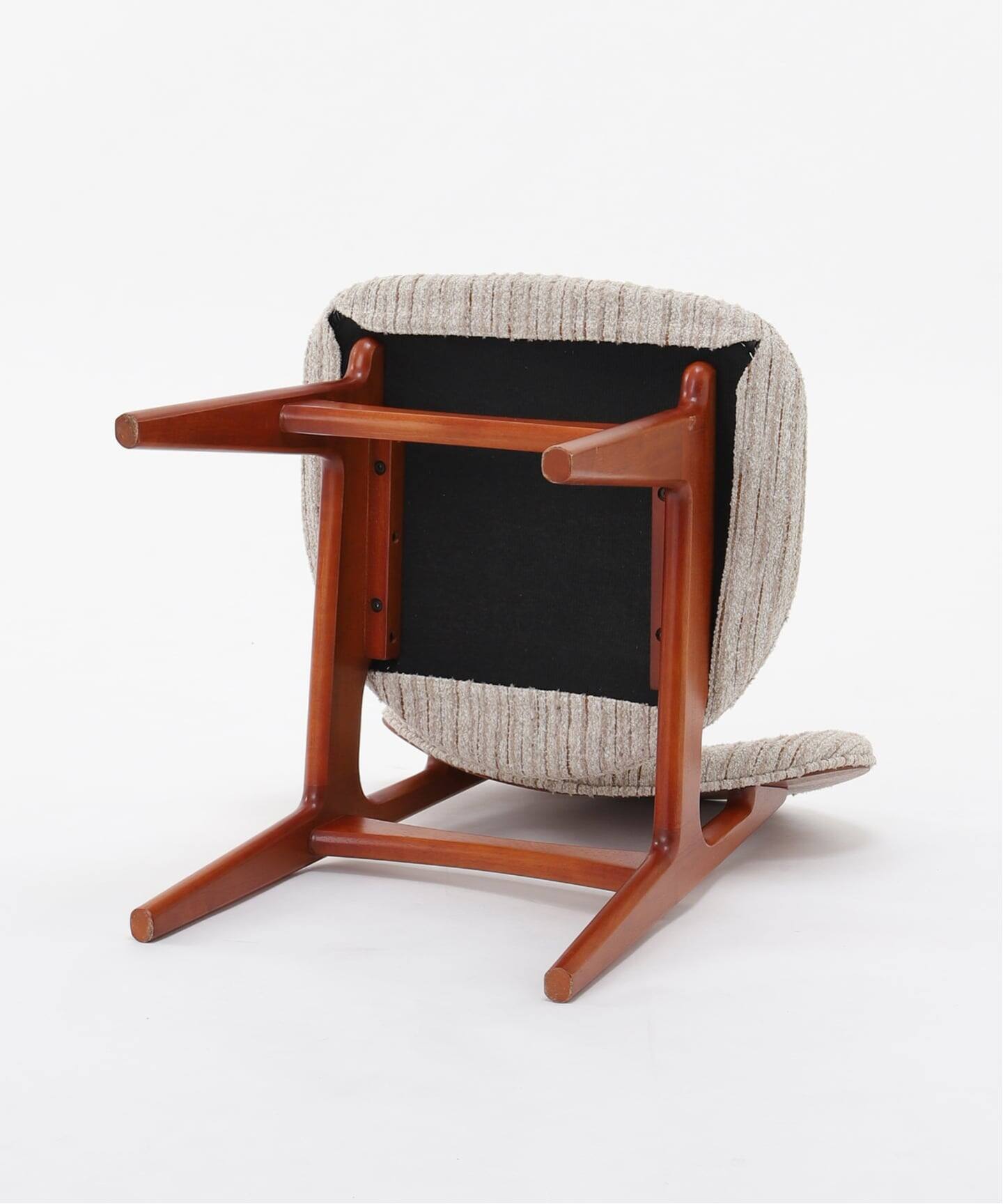 大型商品》TRESTLES LOUNGE CHAIR(BE26) トラッセルラウンジチェア
