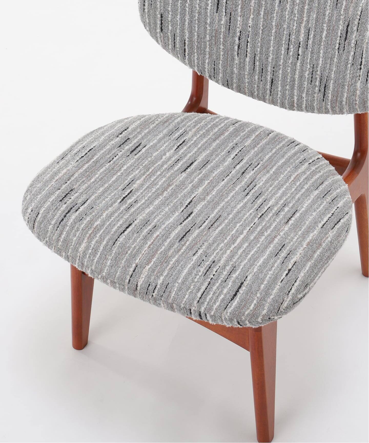 予約》《大型商品》TRESTLES LOUNGE CHAIR(GRY26) トラッセルラウンジ